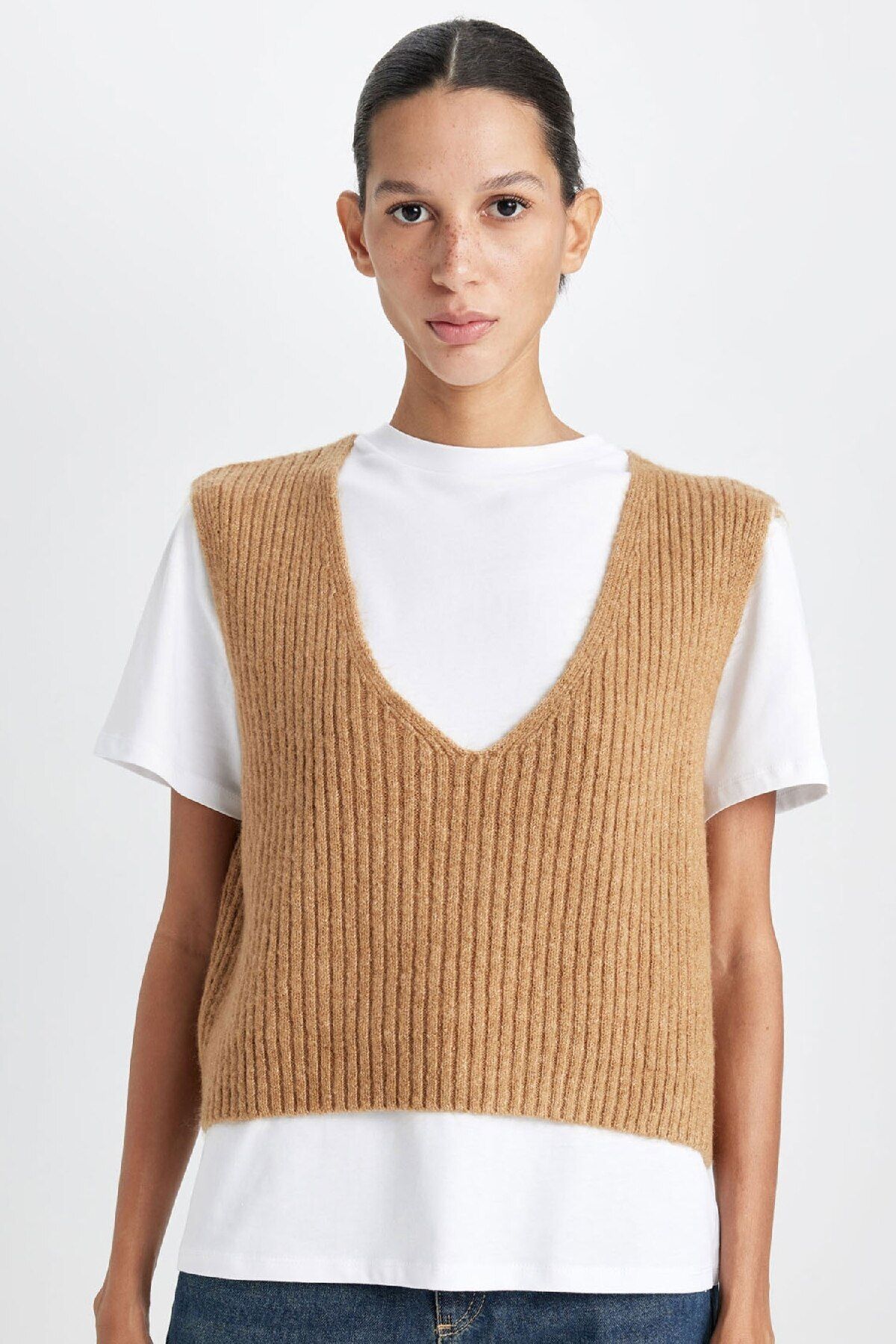 Defacto Regular Fit V Yaka Basic Düz Fitilli Triko Süveter D8588ax24wn
