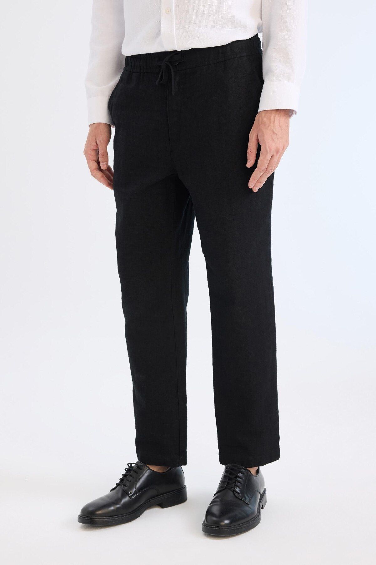 Defacto Yazlık Jogger Pantolon Regular Fit Normal Kesim Keten Görünümlü Düz Paça Pamuklu Cepli B4138AX25SP