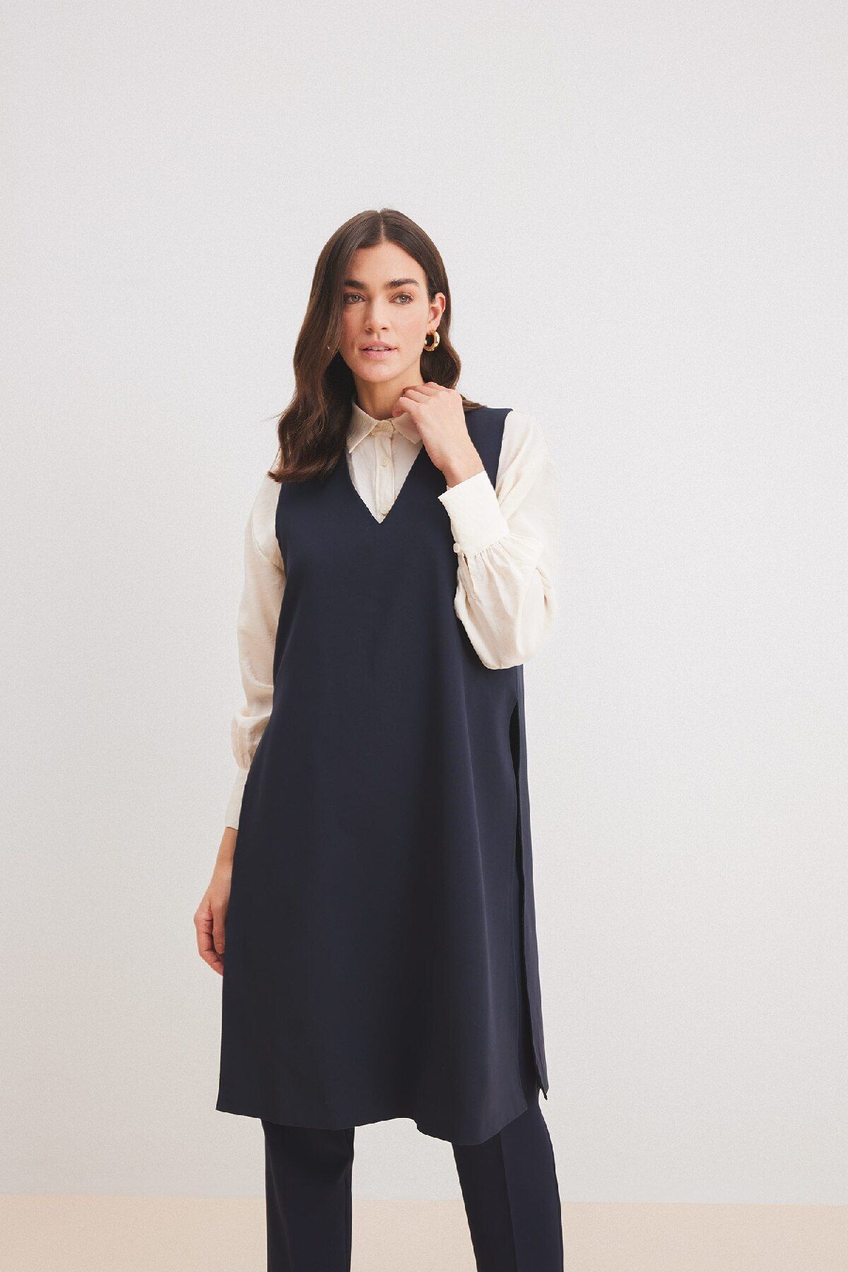 Defacto Regular Fit V Yaka Basic Düz Uzun Cepli Süveter E1340AX25SP