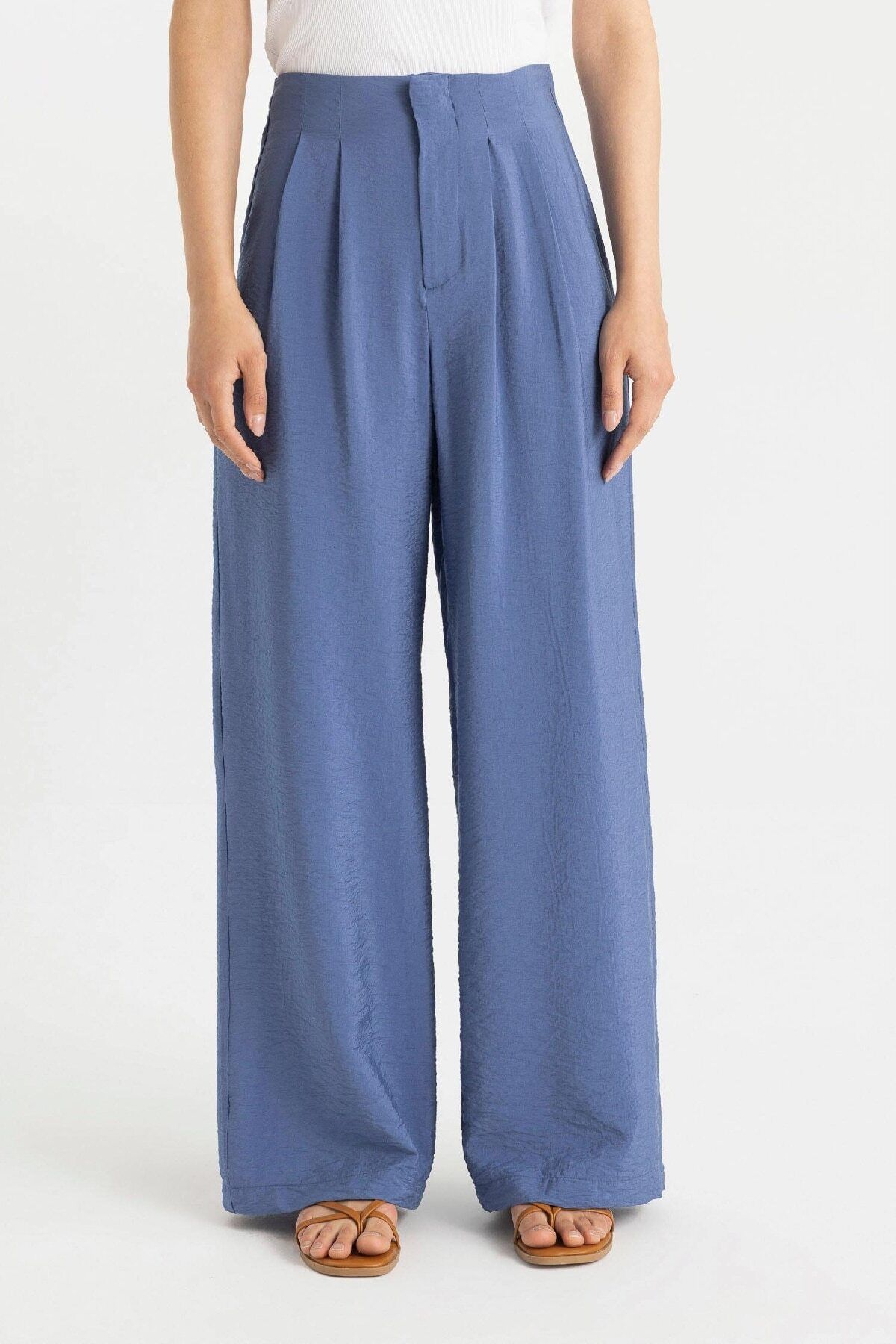 Defacto Wide Leg Geniş Bol Paça Çift Pileli Basic Düz Dokuma Pantolon Tyc5f645f83f539e00