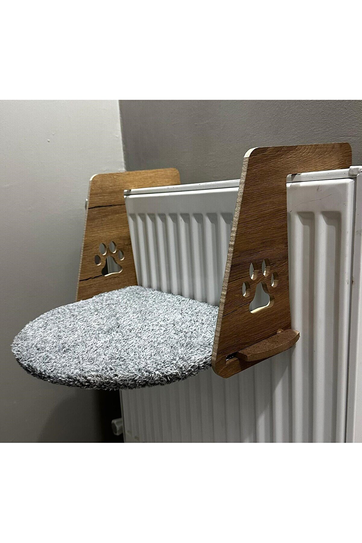 SENNEDİLERSEN Kalorifer Petek Radyatör Yatağı - Kedi Peluş Yatağı Kolay Montajlı