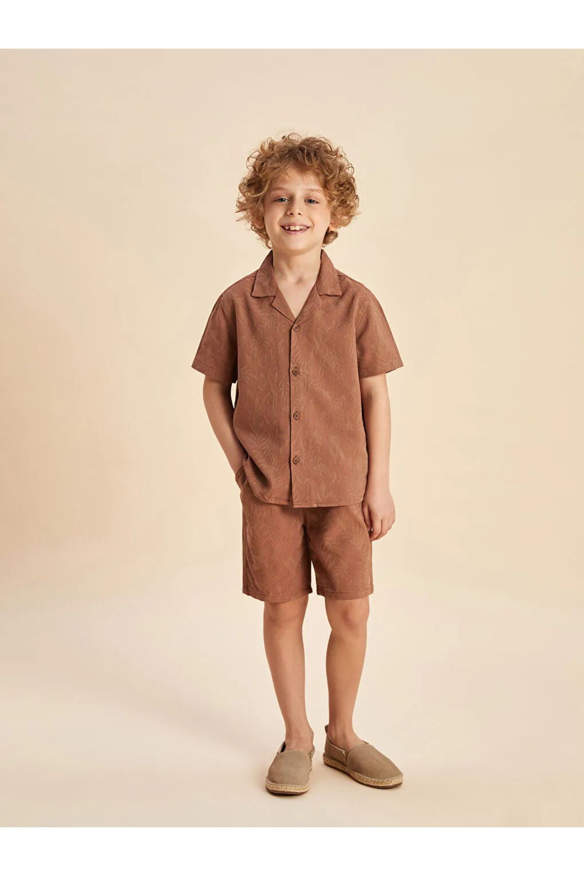 LC Waikiki LCW Kids Kahverengi Beli Lastikli Basic Erkek Çocuk Şort
