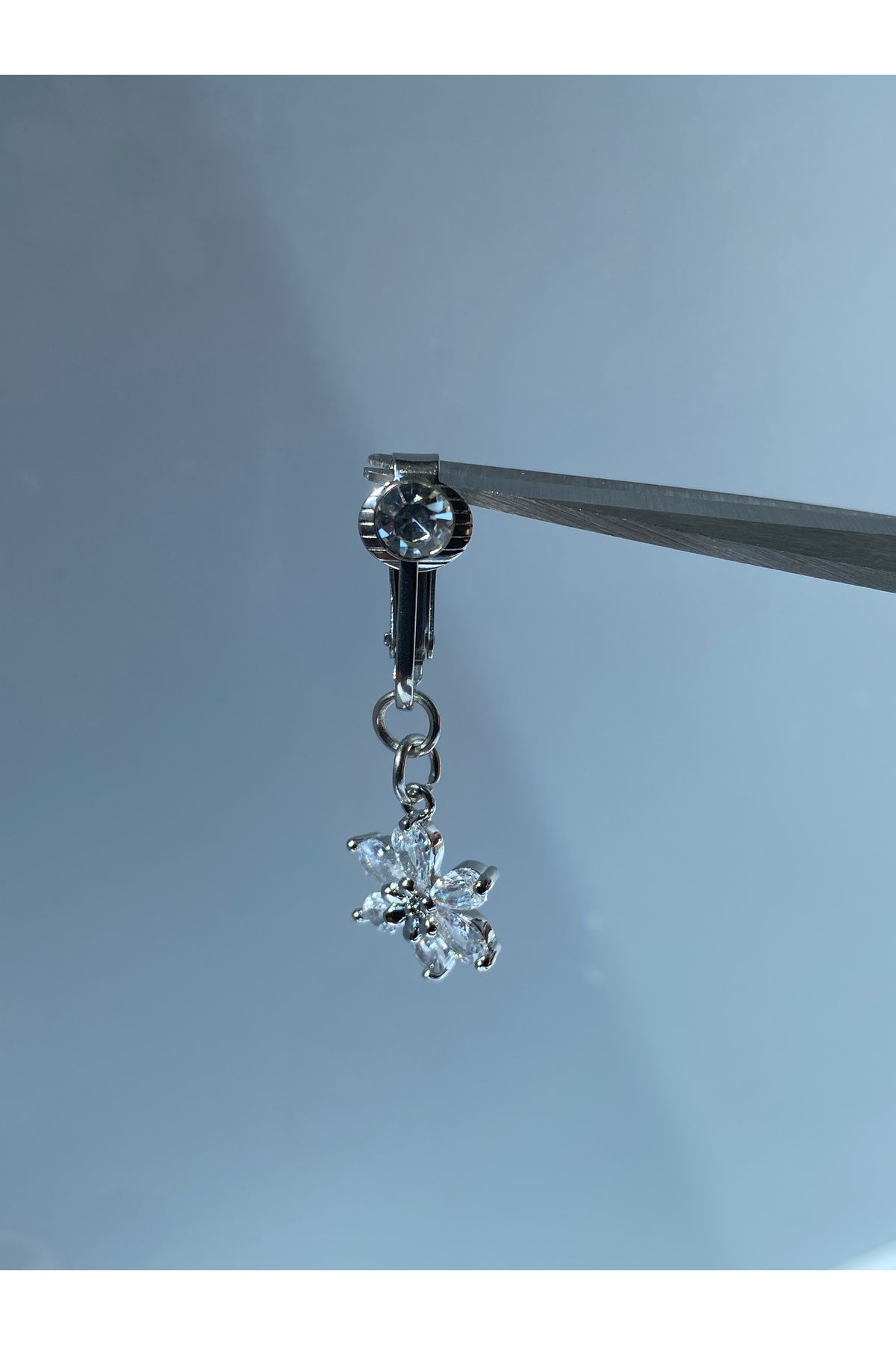 kurukafagift Çelik Göbek Piercing Mıknatıslı Sıkıştırmalı Kullanımlı Çiçek Model
