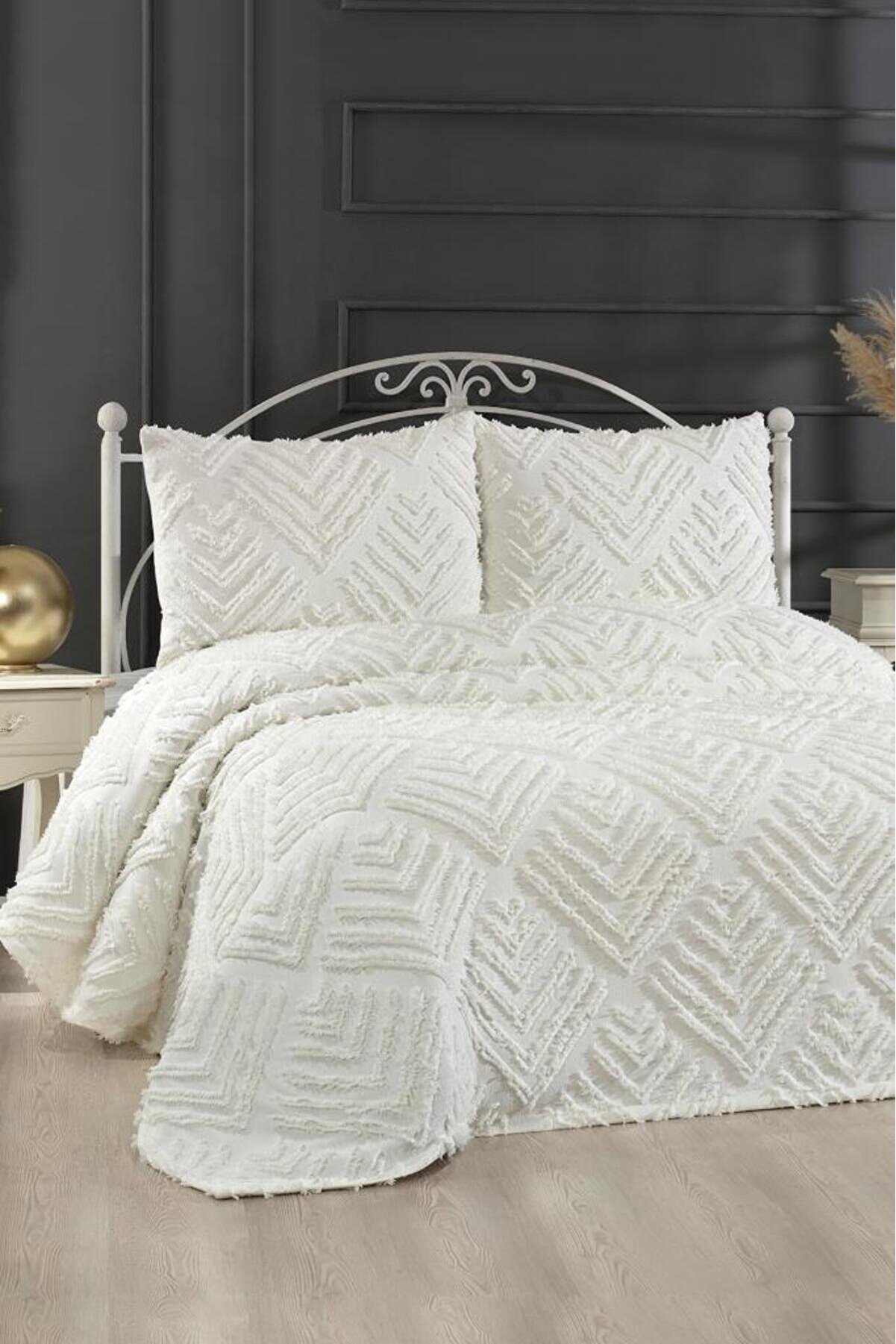 Çeyiz Diyarı Pine 3 Parça Çift Kişilik Pike Takımı Krem - Doğal Rengin Gücüyle Sizleri Sarar