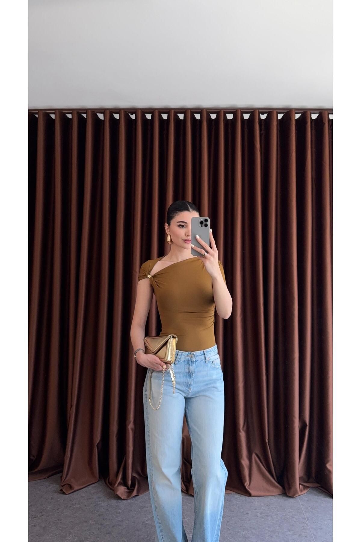 HAZELANNA Gold Detaylı Hardal Bluz