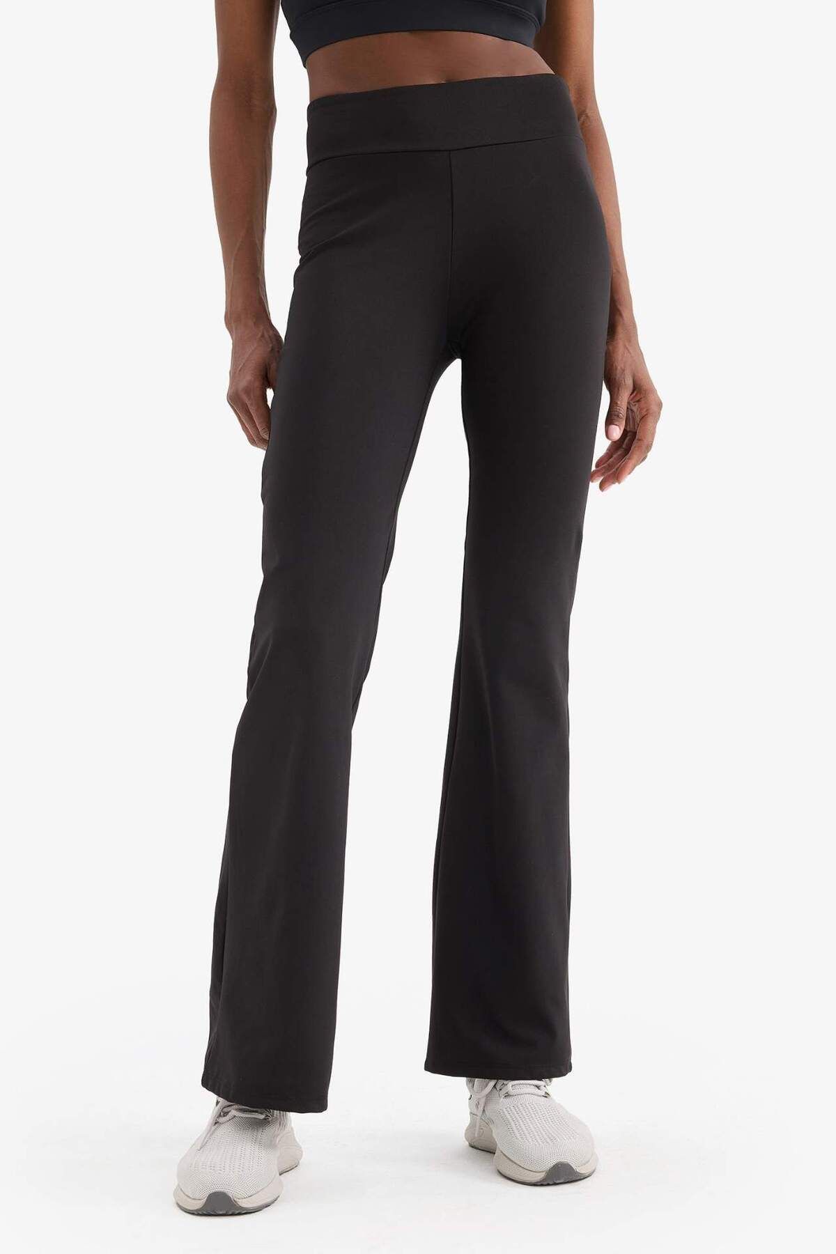 Defacto DeFactoFit Flare Fit Geniş Paça Uzun Sporcu Pantolon E7757AX25SP
