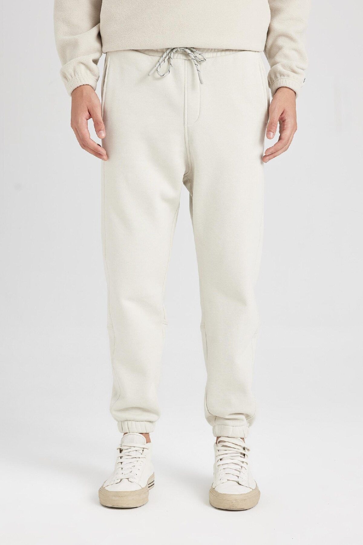 Defacto Regular Fit Eşofman Altı Cepli Beli Bağcıklı Lastikli Paça B6155ax24sp