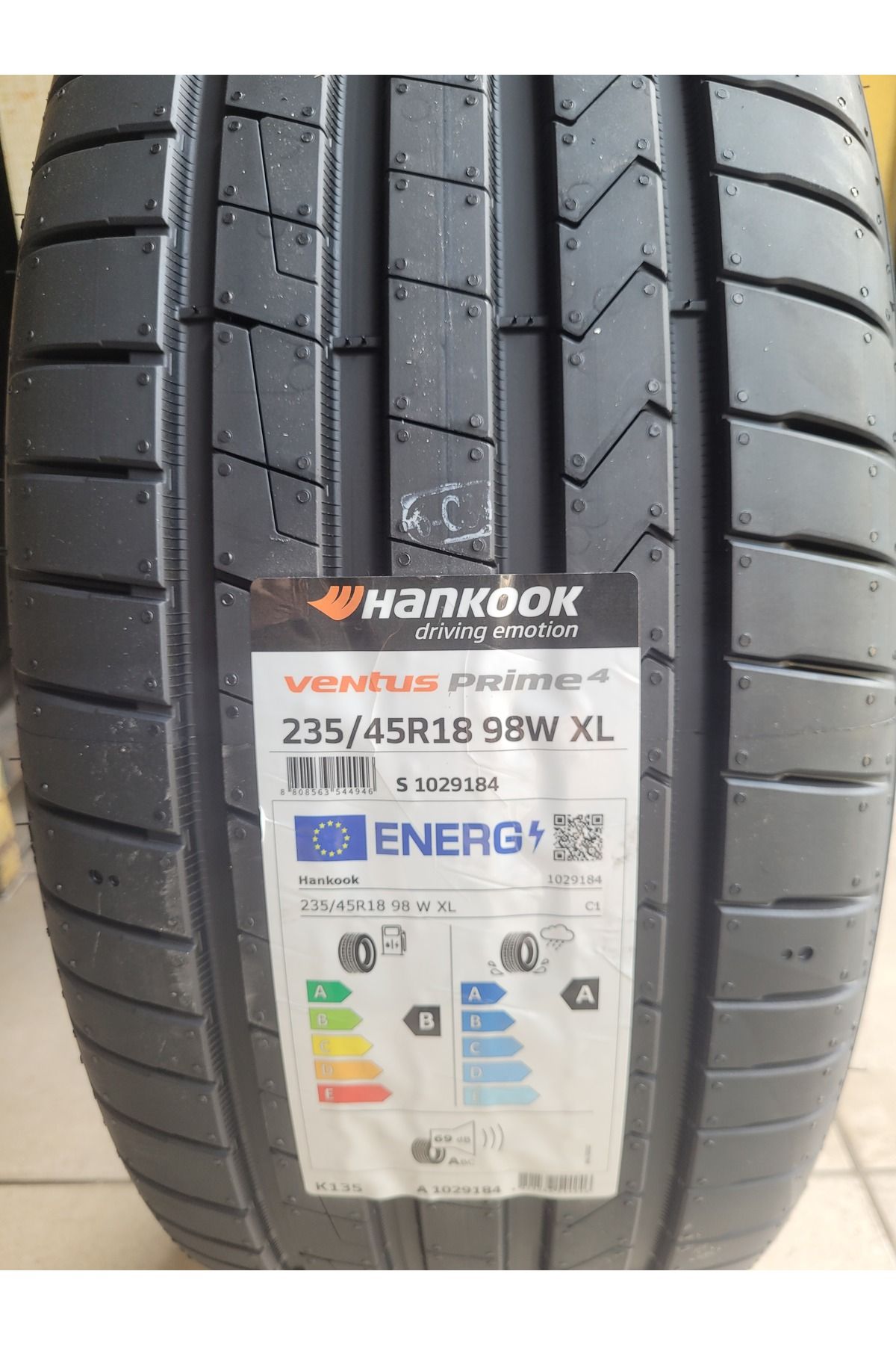 Hankook 235/45R18 Ventus Prime4 K135 98W XL Set Olarak (4 ADET) A Seri 69Db 2025 Üretim*