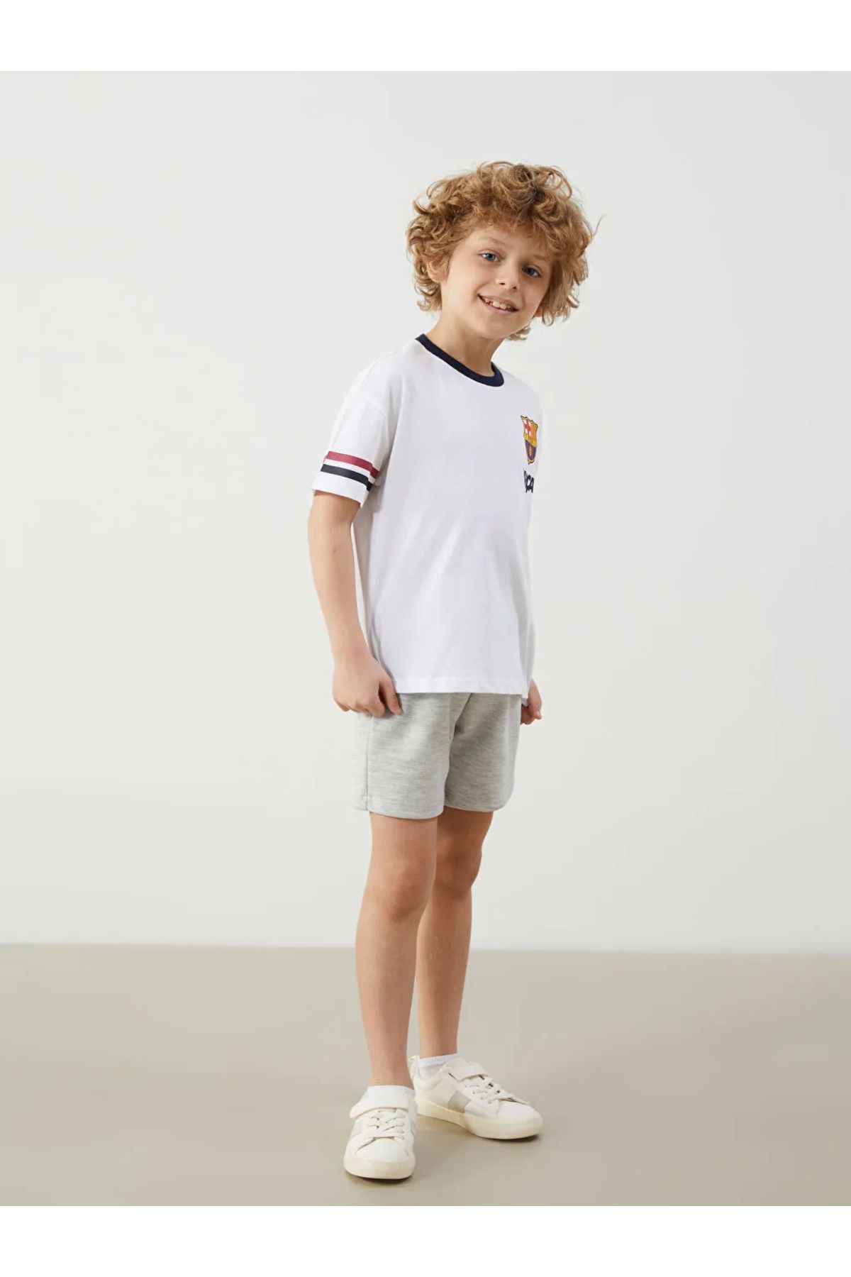 LC Waikiki LCW Kids Gri Beli Lastikli Basic Erkek Çocuk Şort