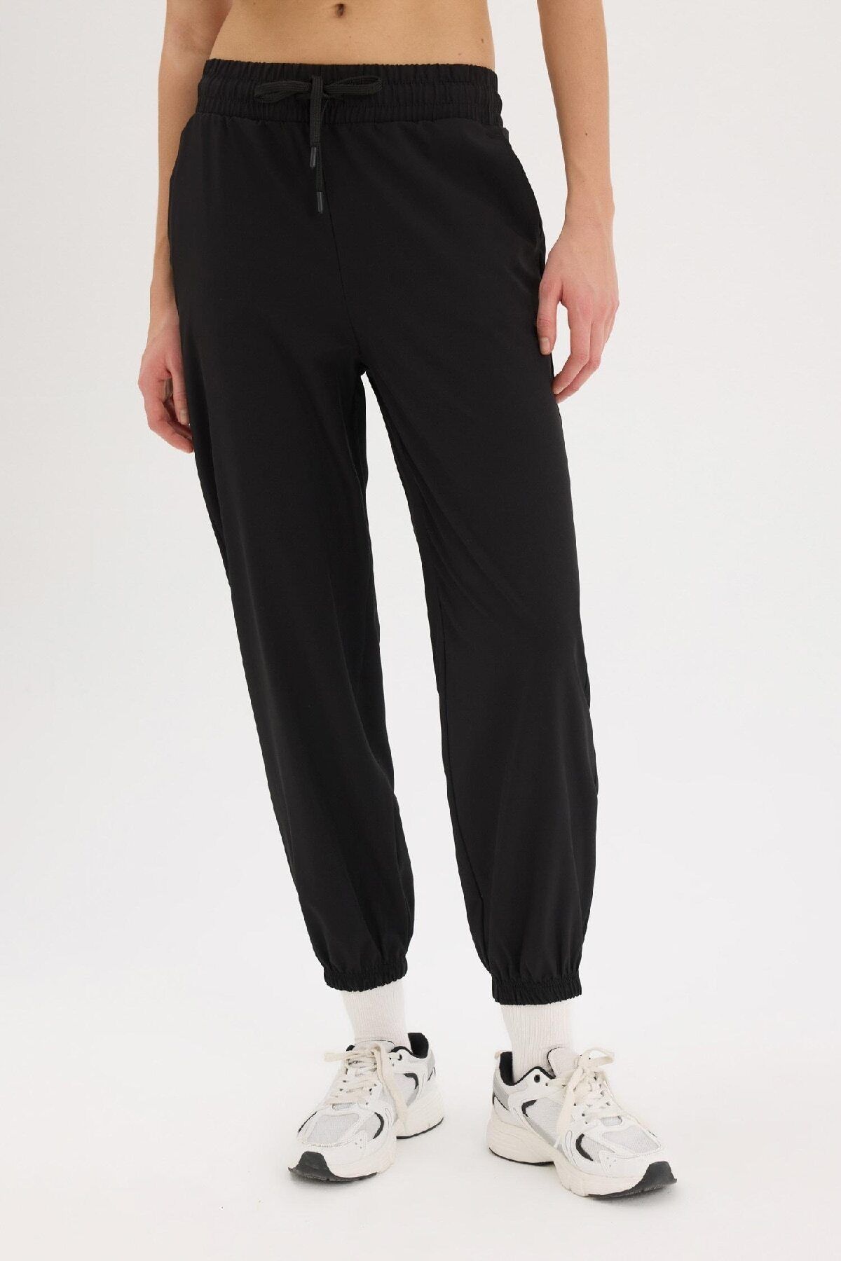 Defacto Fit Sporcu Dokuma Jogger Eşofman Altı Standart Fit A2437ax25sp