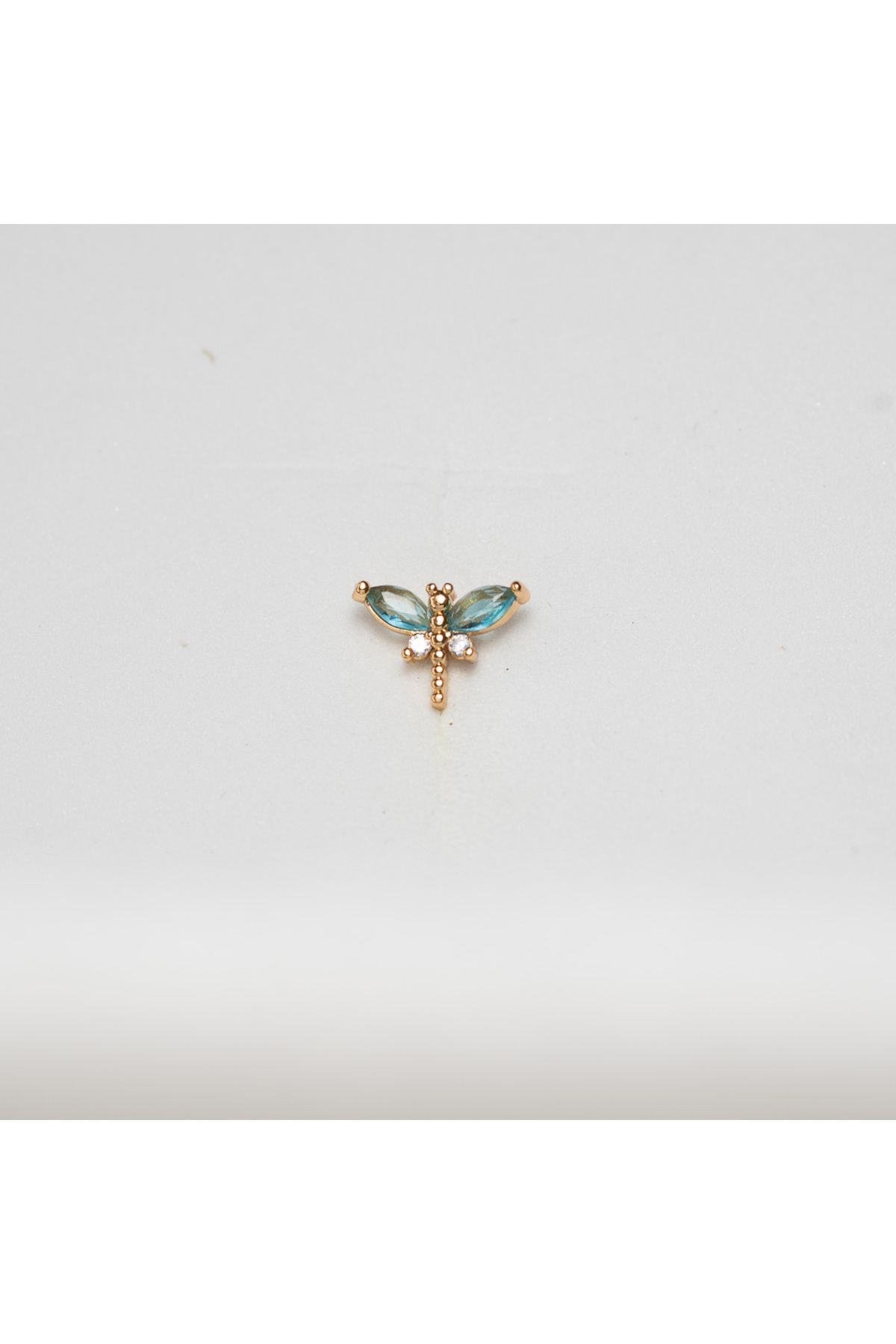 Piercing by Sever MAVİ KANATLI YUSUFÇUK ÇELİK PIERCING… ALTIN/GOLD RENKLİ ve ŞEFFAF TAŞLI (TARGUS HELIX CONCH FLAT)