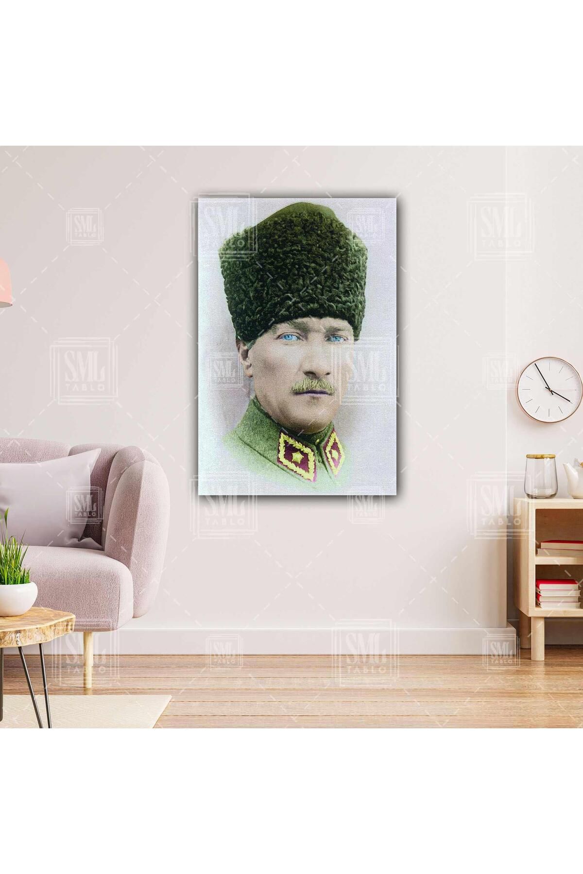 SML TABLO Mustafa Kemal Atatürk Sarı Kırmızı Galatasaran Çerçeveli Dikey Kanvas Tablo