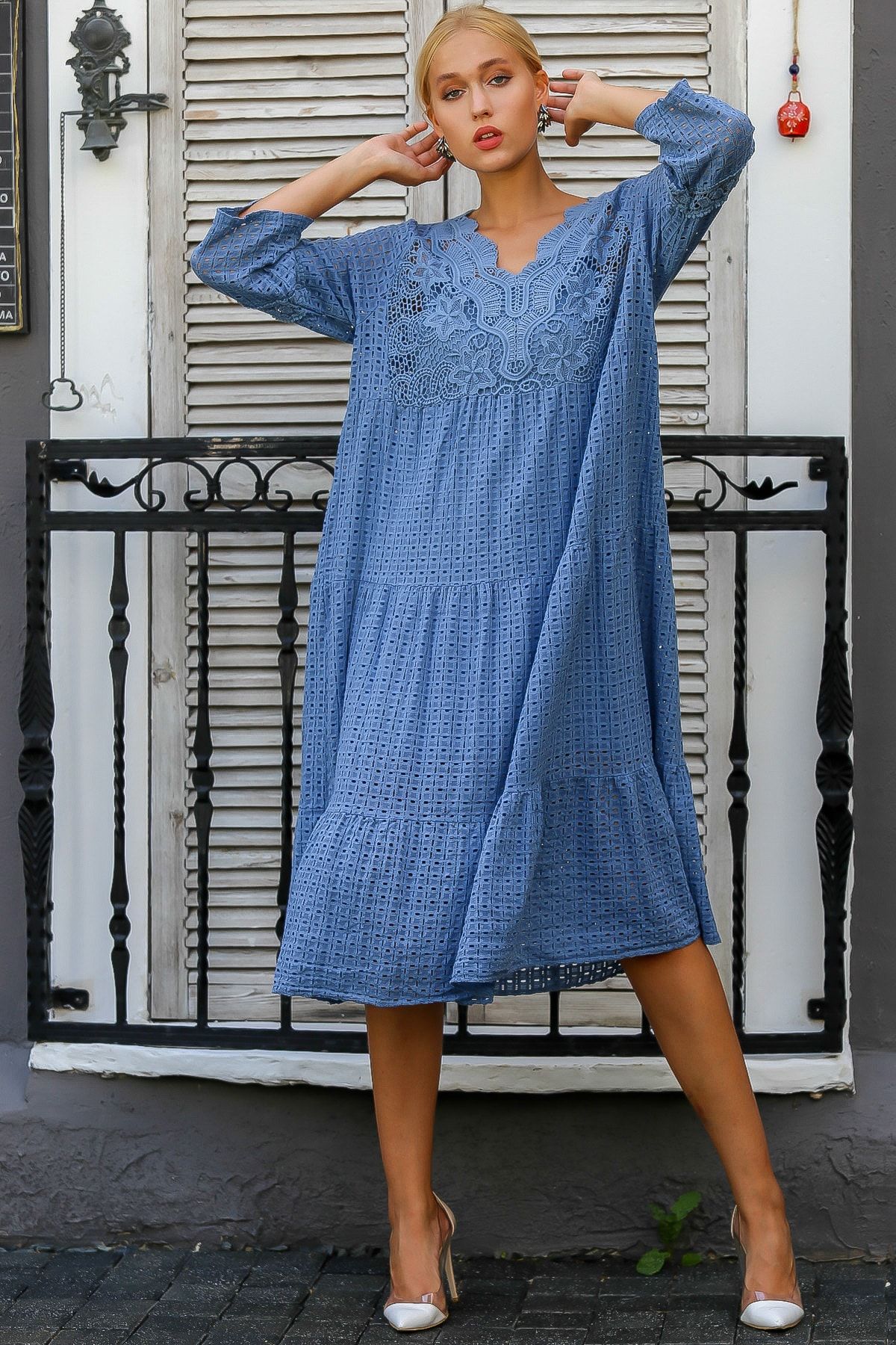 Chiccy Kadın Mavi İtalyan Dantel Yakalı Kafes Desen Dantel Astarlı Elbise M10160000EL94224