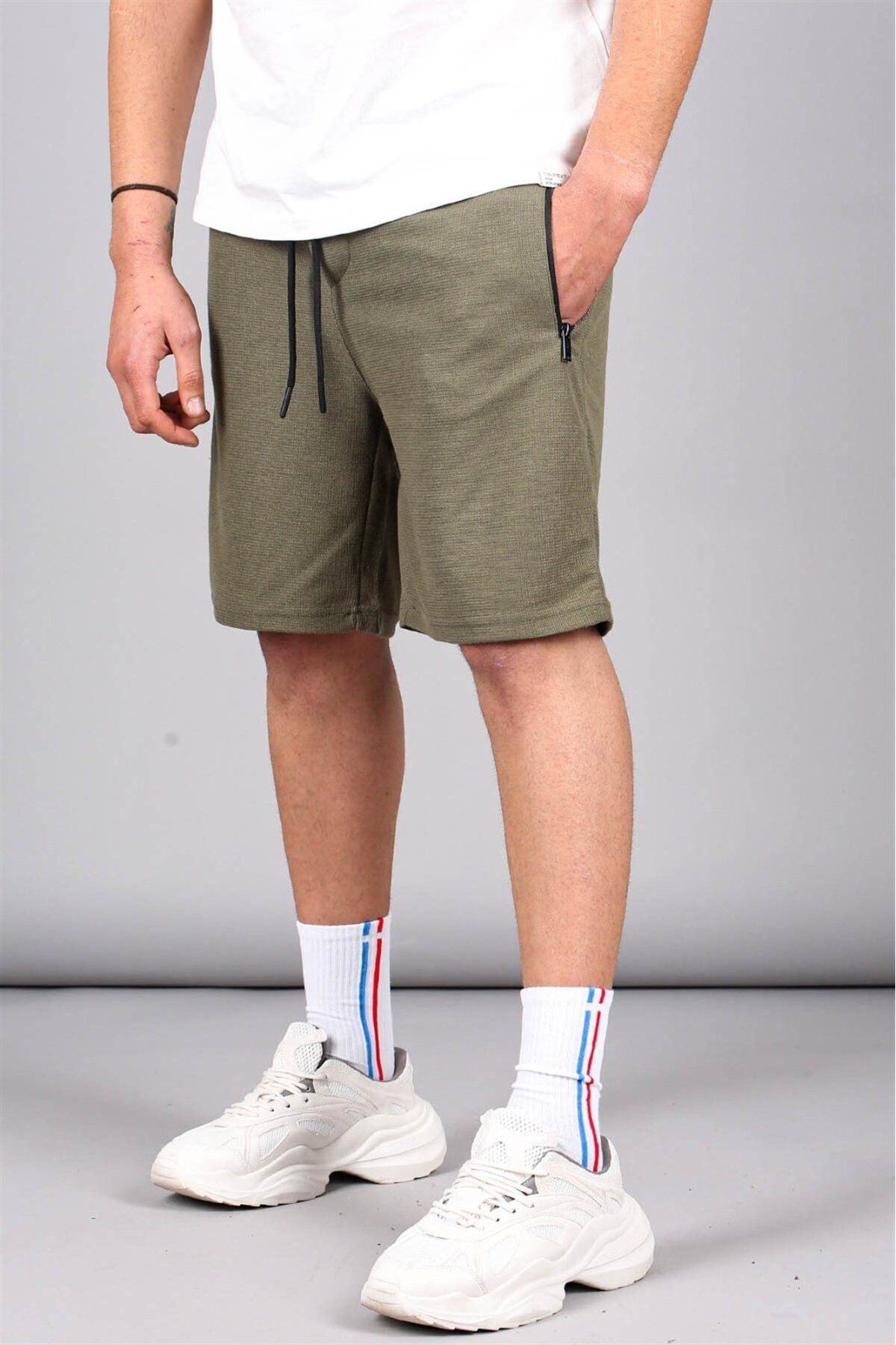 Madmext Haki Regular Fit Basic Erkek Şort 5464