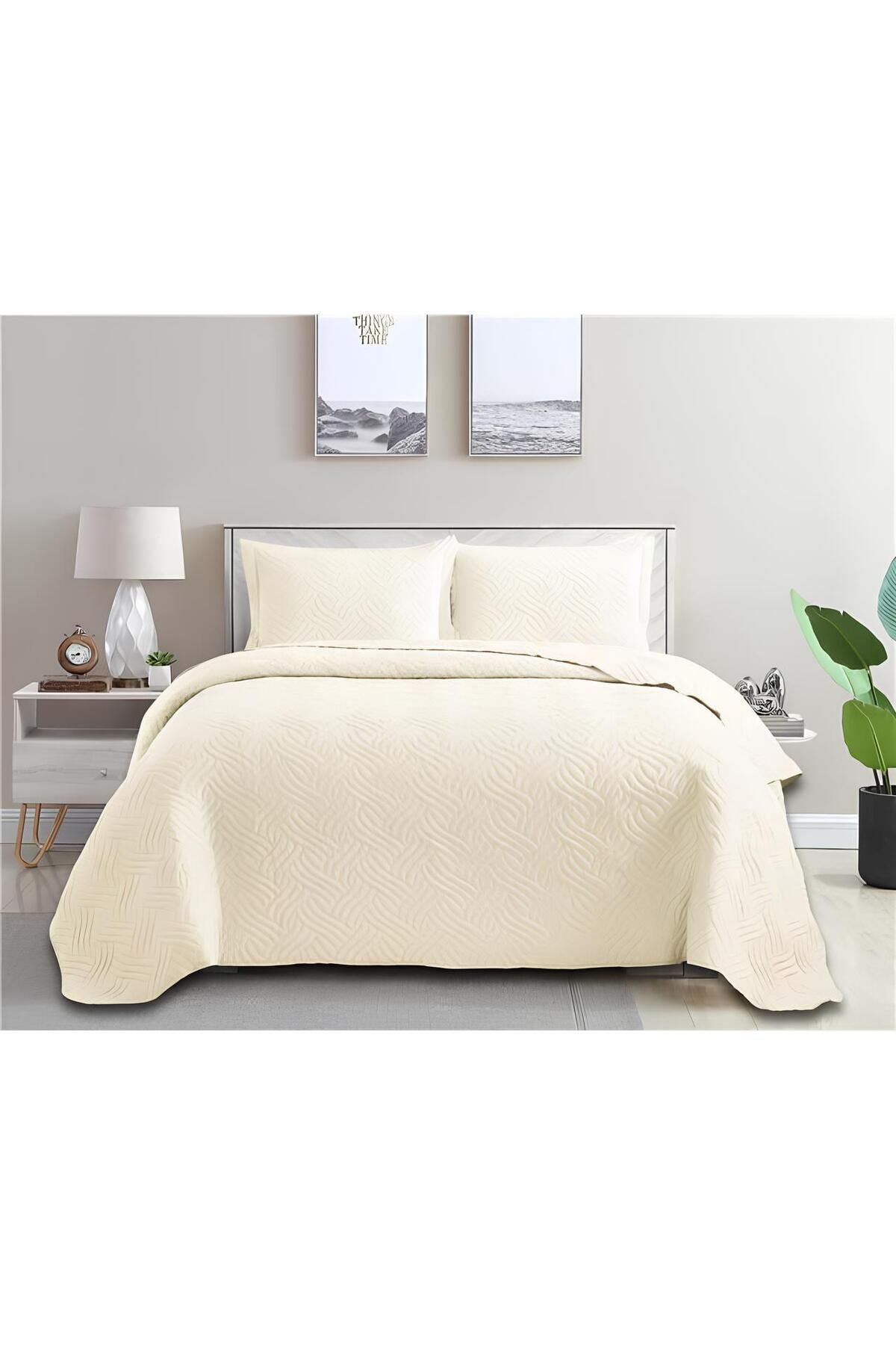 Vannes Home Çift Kişilik Micro Yatak Örtüsü 260x240 Krem ( 2 YASTIKLI )
