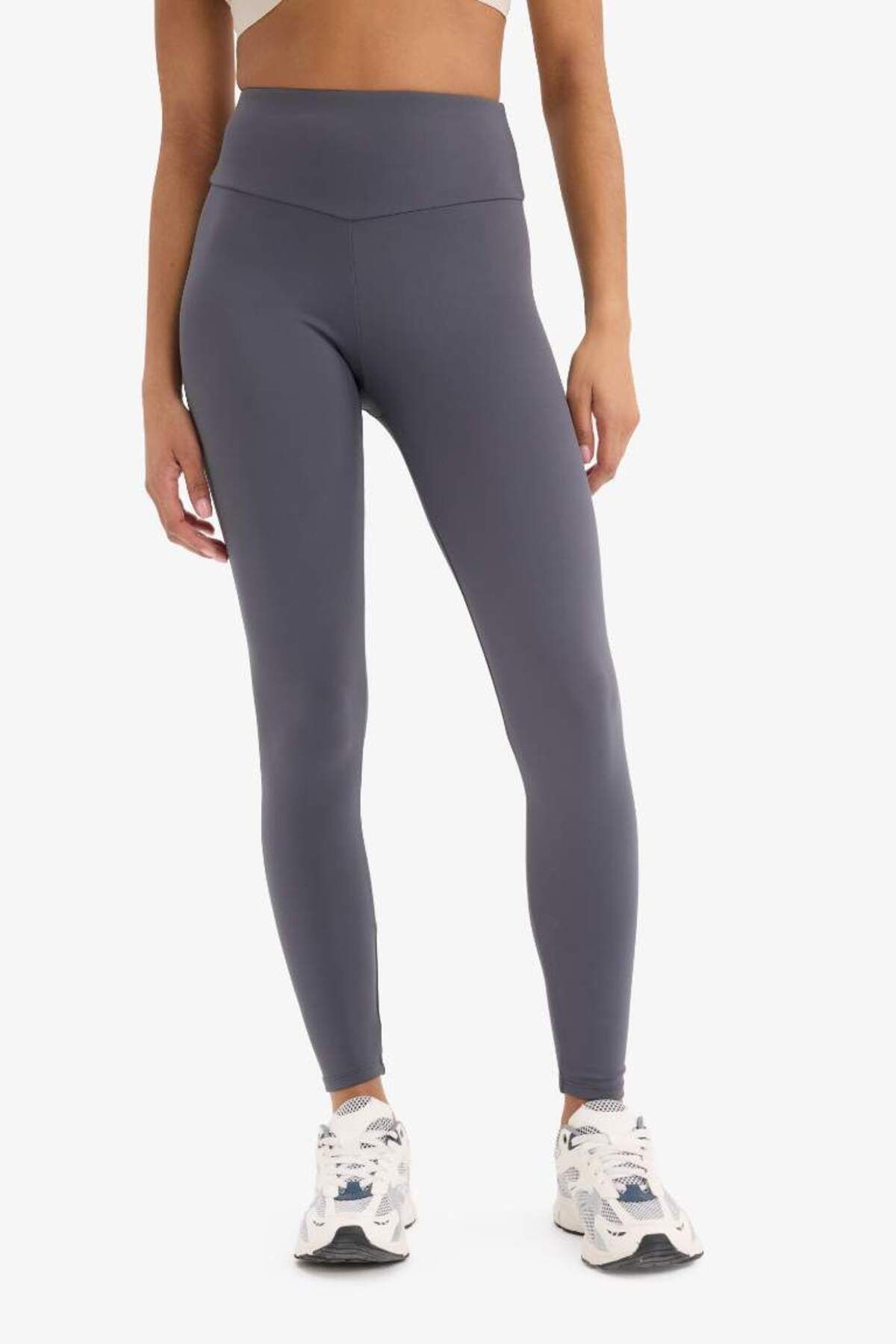 Defacto Yeni Sezon DefactoFit Yüksek Bel Beli Saran Esnek Basic Düz Sporcu Tayt