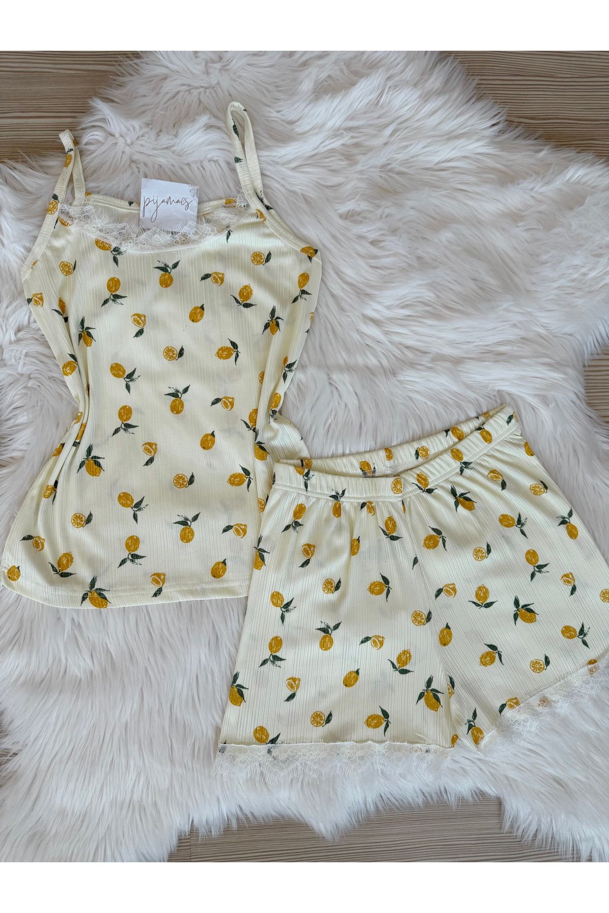 Pijamacs Sarı Limon Desenli Şortlu Pegasus Pijama Takımı