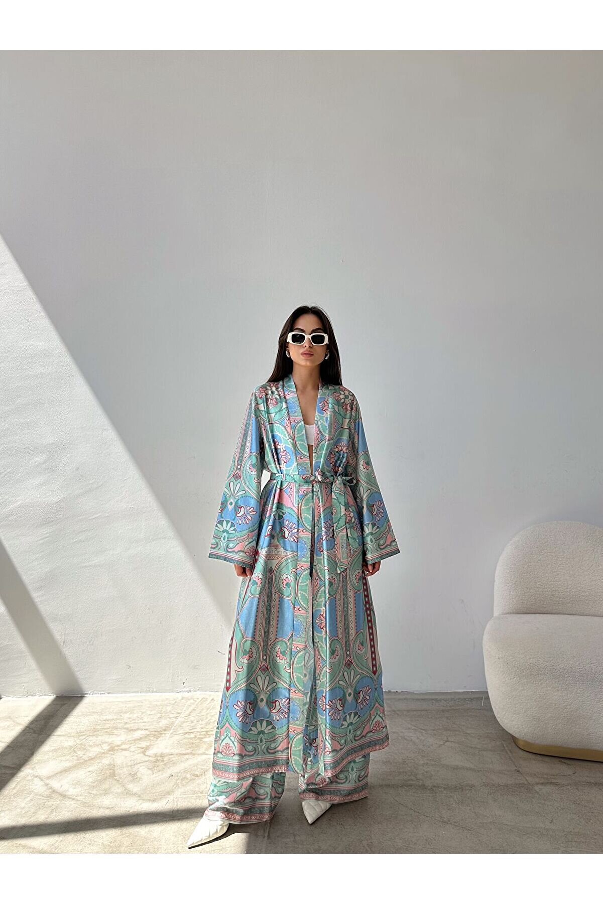 Swan Woman Kimono Takım Elbise - Şık ve Konforlu Kimono Seti