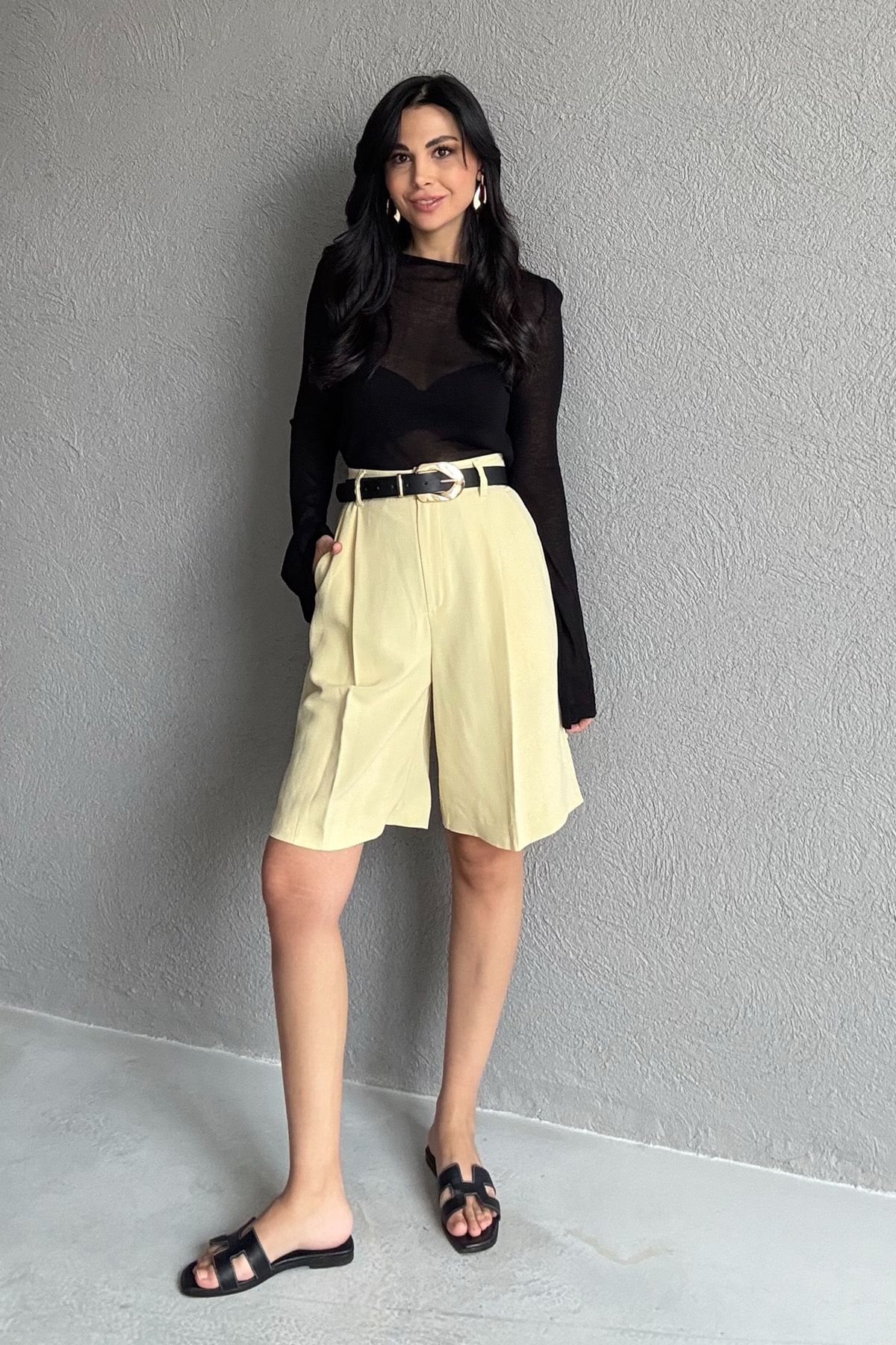 Seda Yalçın Atelier Sarı Keten Karışımlı Bermuda Şort