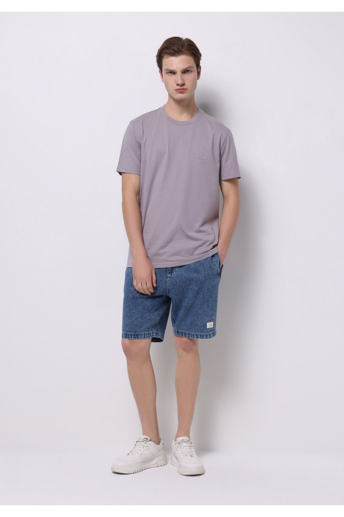 Colin’s Regular Fit Orta Bel Düz Erkek İndigo Jean Şort