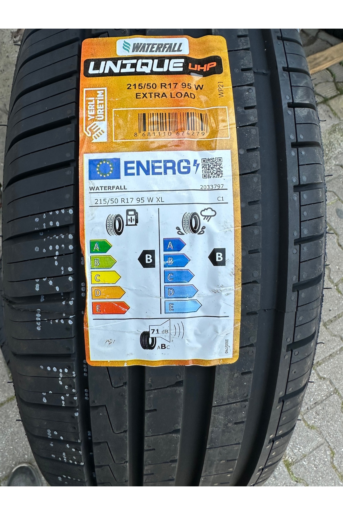 215/50R17 95W EXTRALOAD UNIQUE UHP WATERFALL (2025)