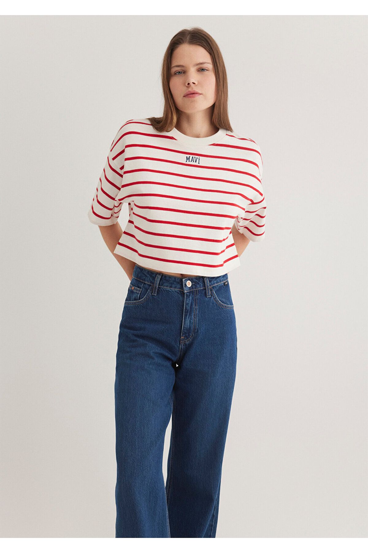 Mavi Logo Baskılı Kırmızı Çizgili Crop Tişört Crop / Kısa Kesim 1612227-86680