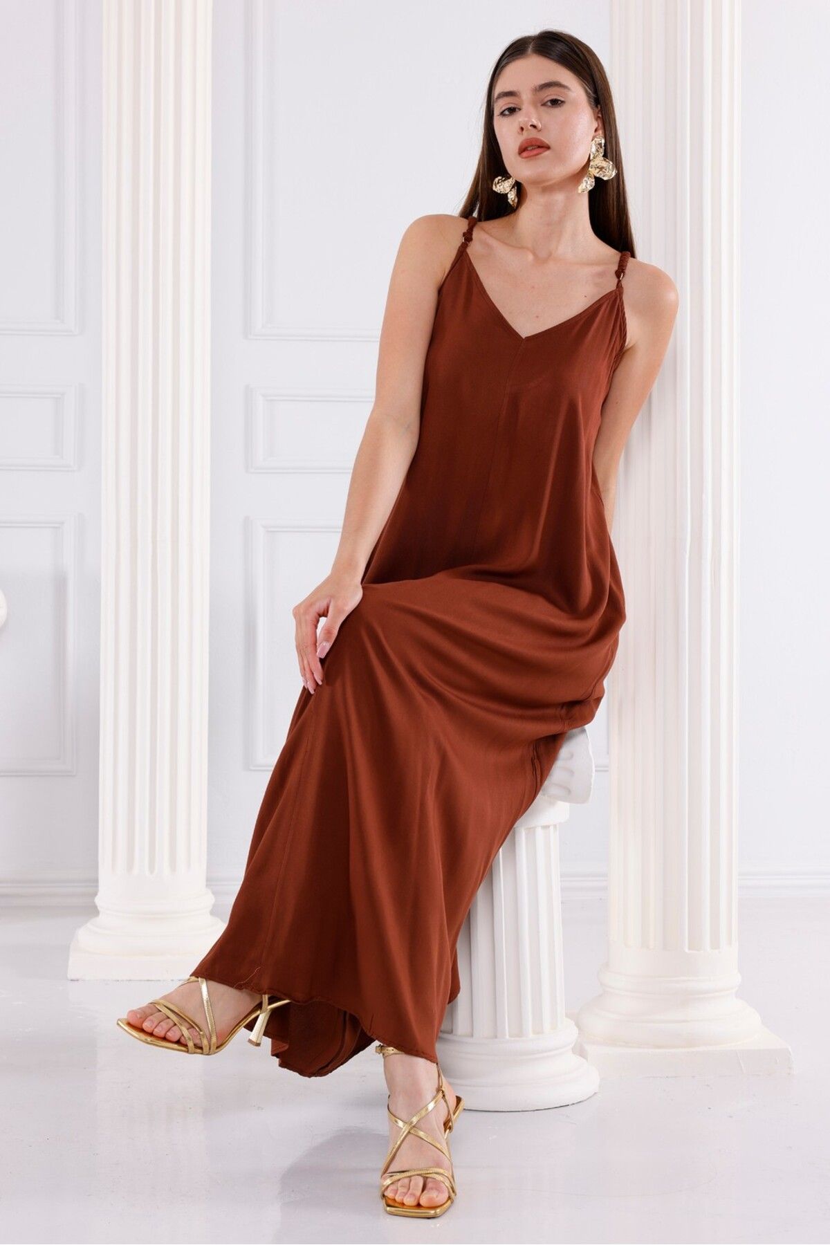 Pulli Collection Sade Acı Kahve Viskon Maxi Elbise