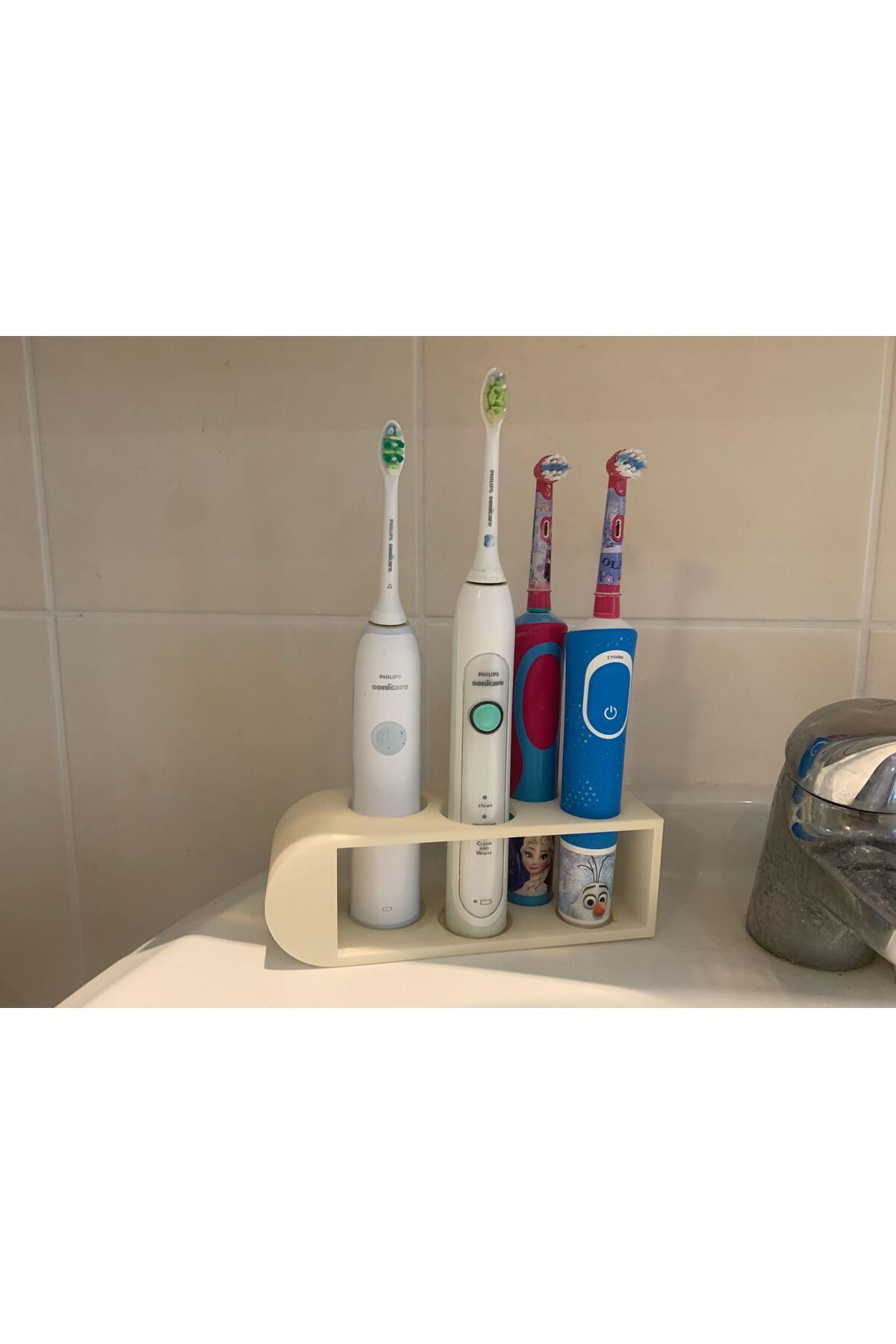 Cypnova Aile için Elektrikli Diş Fırçalığı (2x Philips Sonicare + 2x Oral B) Uyumlu