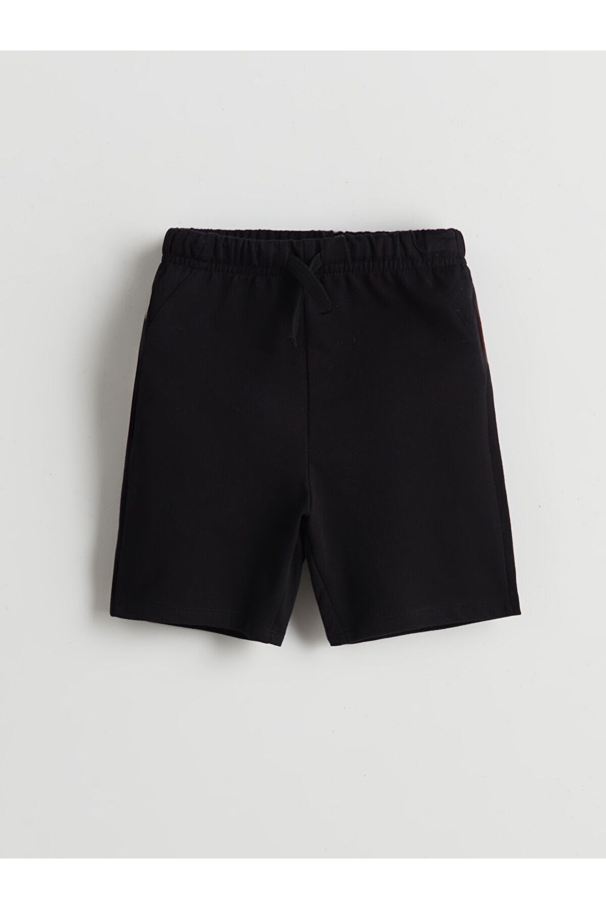 LC Waikiki Beli Lastikli Basic Erkek Çocuk Şort