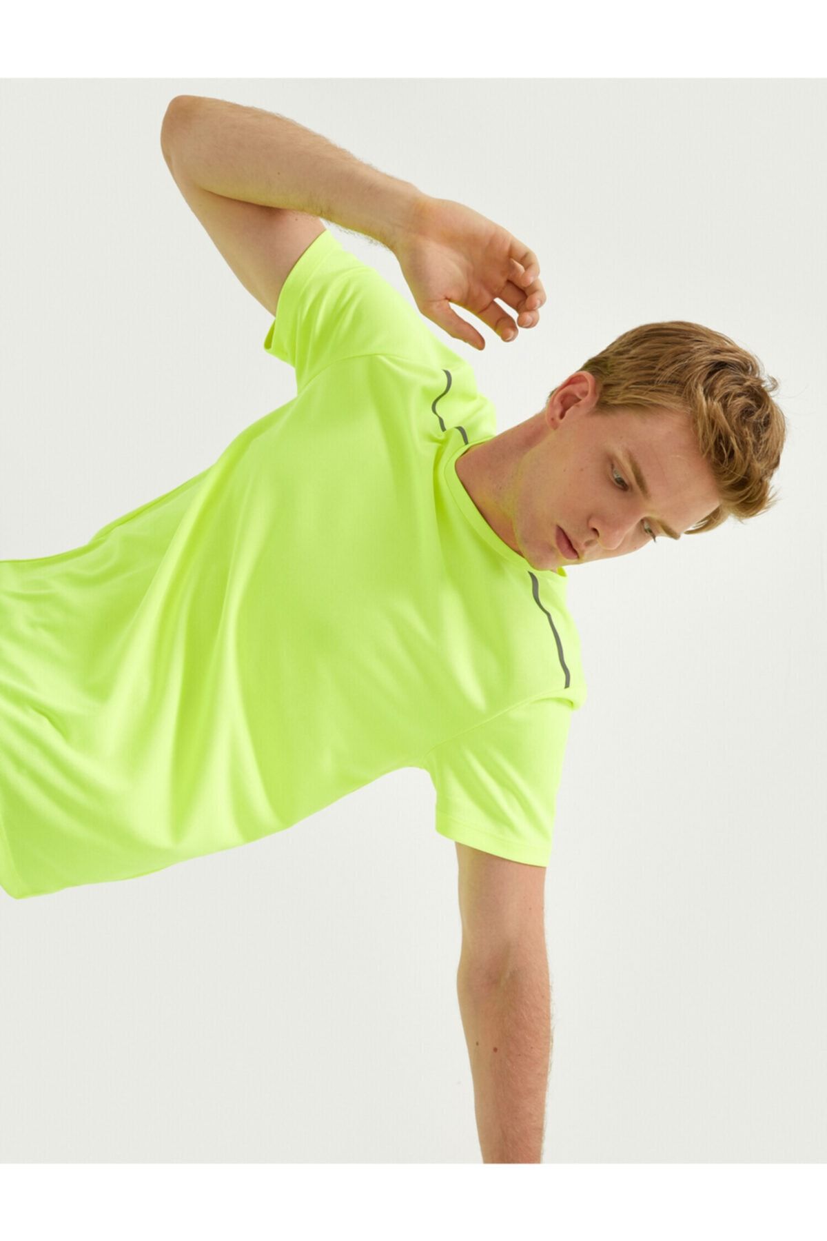 Koton Erkek Neon Sarı Spor T-Shirt