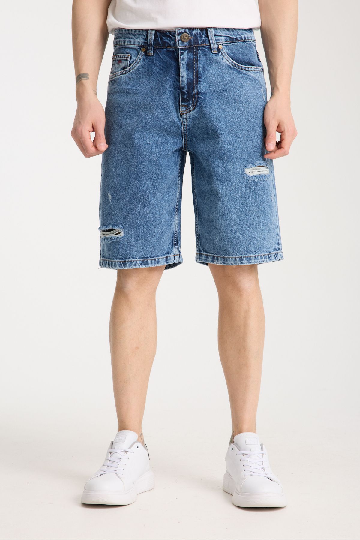 muzzo jeans Yüksek Bel %100 Pamuk Yırtık Detaylı Açık Mavi Kot Şort