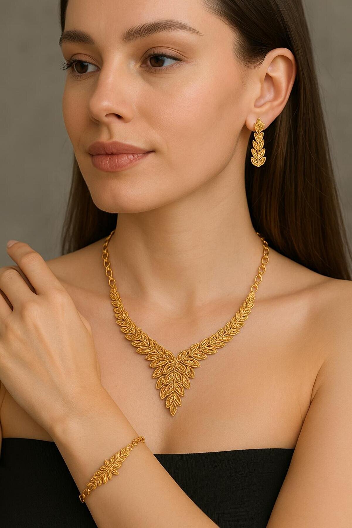 Xesha 22 Ayar Altın Kaplama Çok Şık Gerdanlık Seti Kolye Küpe Ve Bileklik Seti