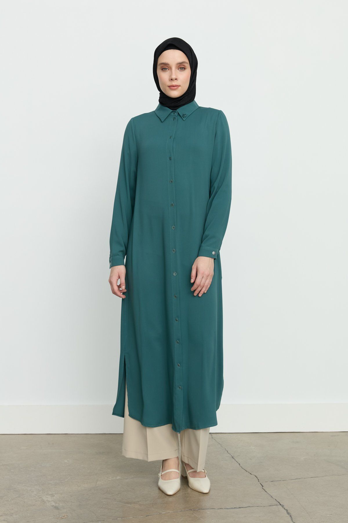 Nihan Yanları Yırtmaçlı Basic Tunik Yeşil