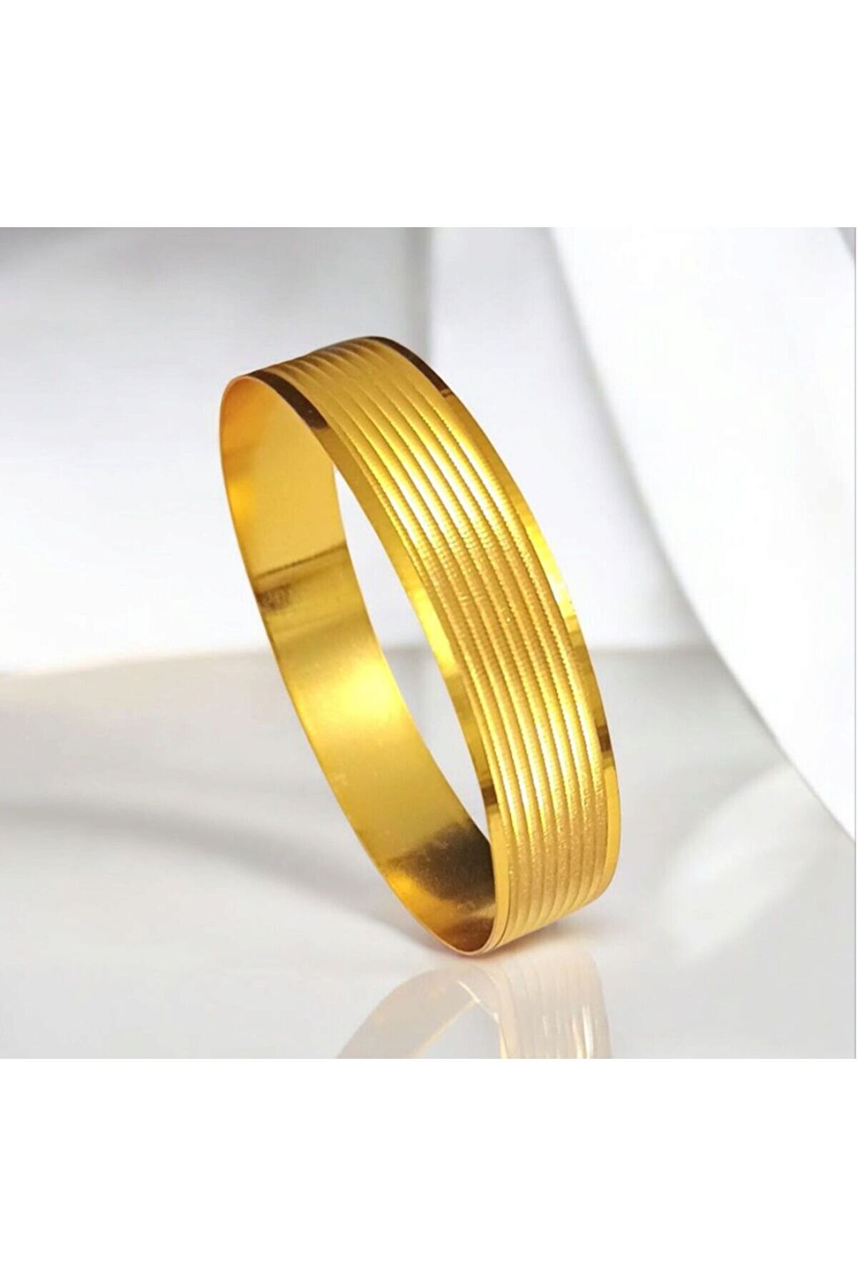 AKSESUARIM Kadın 22 Ayar Altın Kaplama Trabzon Desenli Bilezik - Elegant Boncuk Bilezik