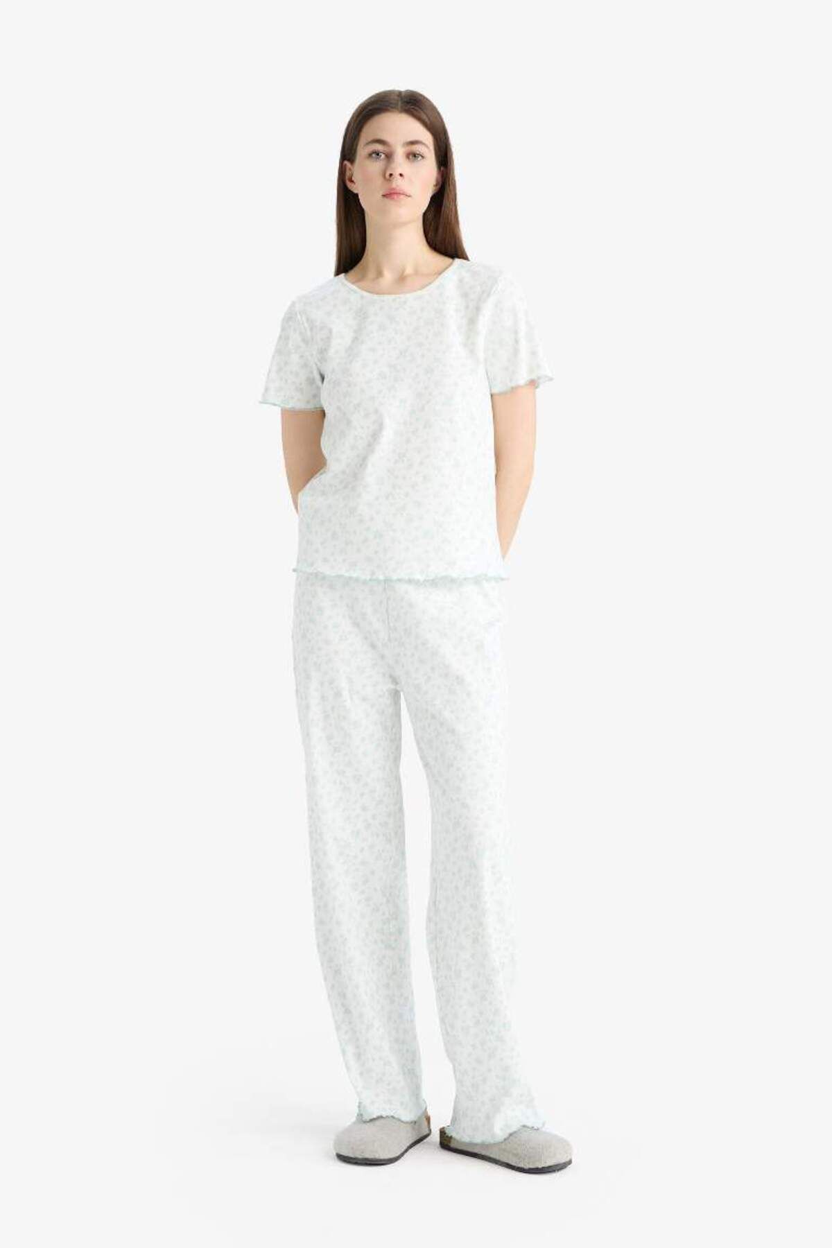 Defacto Pijama Takımı Ribana Kısa Kollu Pijama Üstü Esnek Belli Uzun Pijama Altı-fall In Love E6679ax25sp