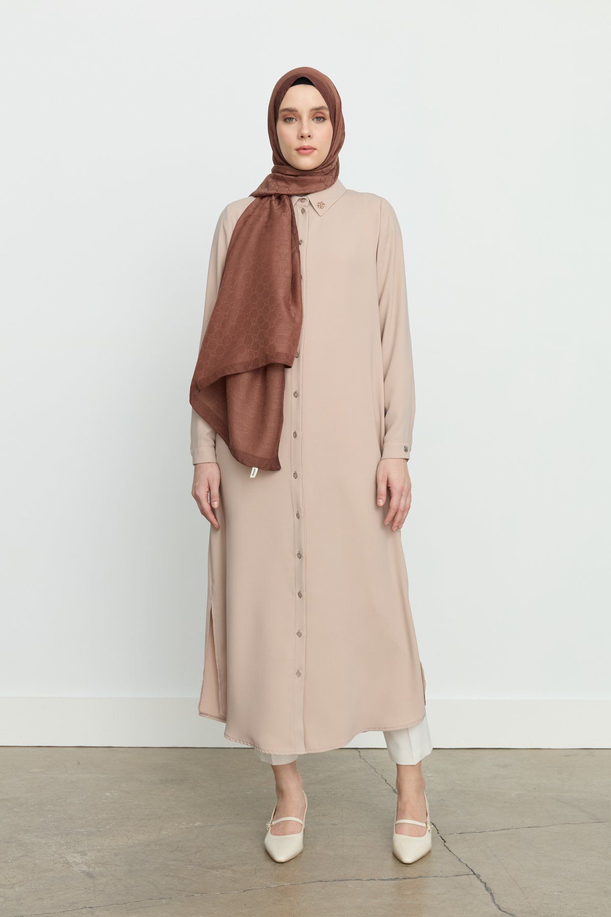 Nihan Yanları Yırtmaçlı Basic Tunik Bej