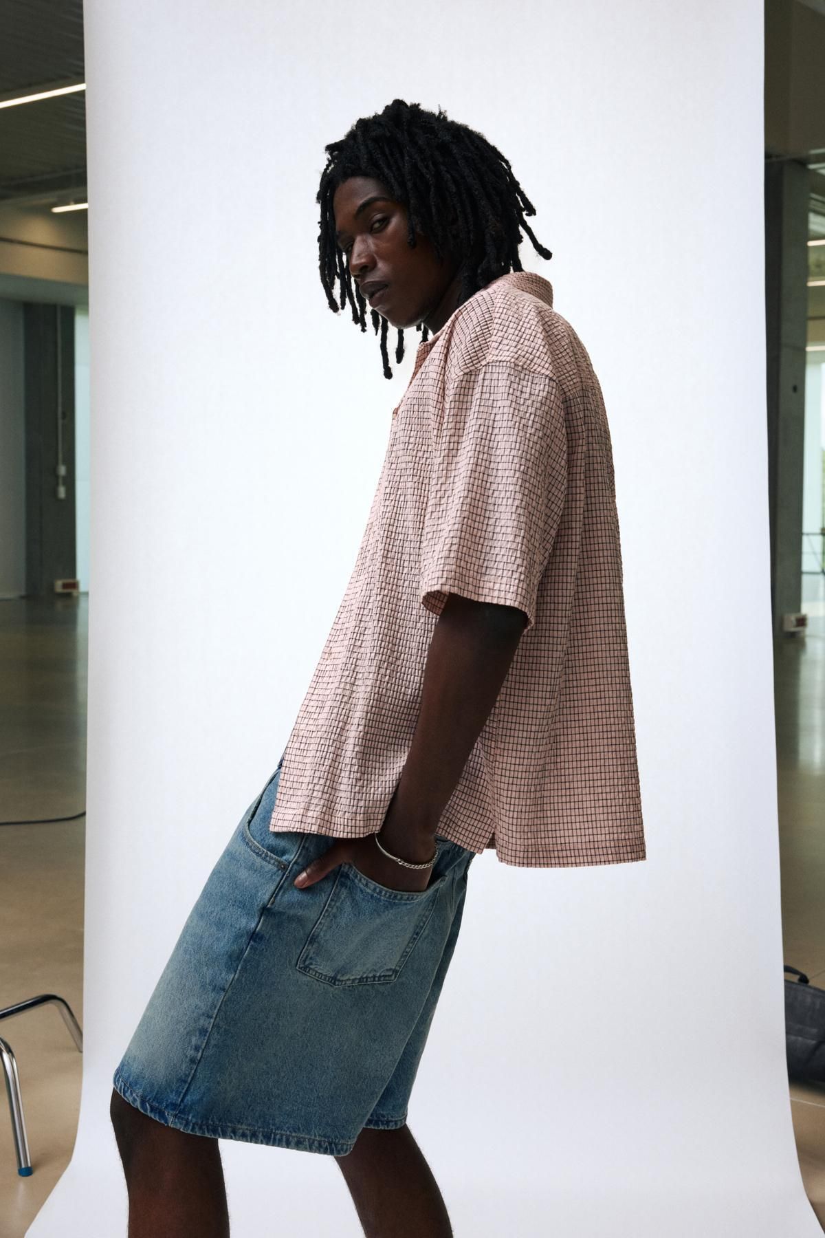 Pull & Bear Gofre kumaş kısa kollu gömlek