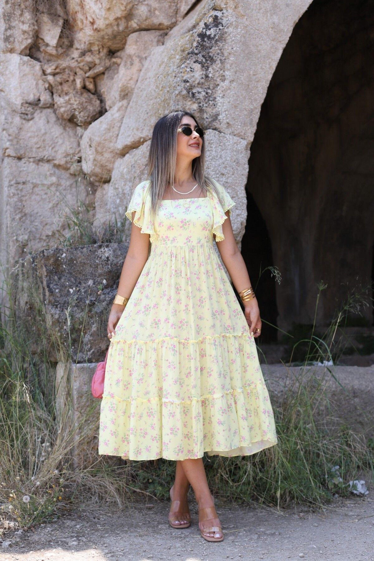 bytugcekaya Sarı Pembe Çiçekli Midi Elbise