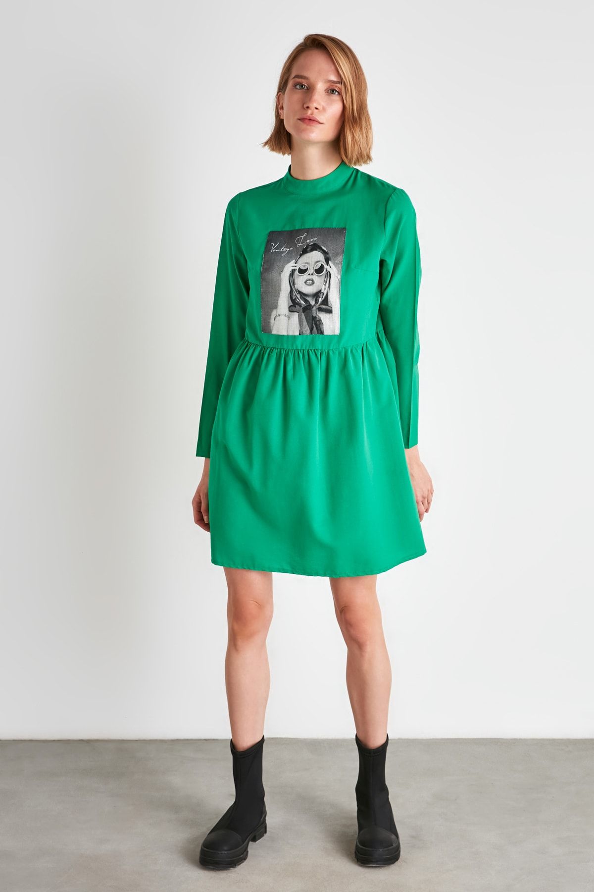 TRENDYOLMİLLA Yeşil Baskılı Elbise TWOAW21EL1998