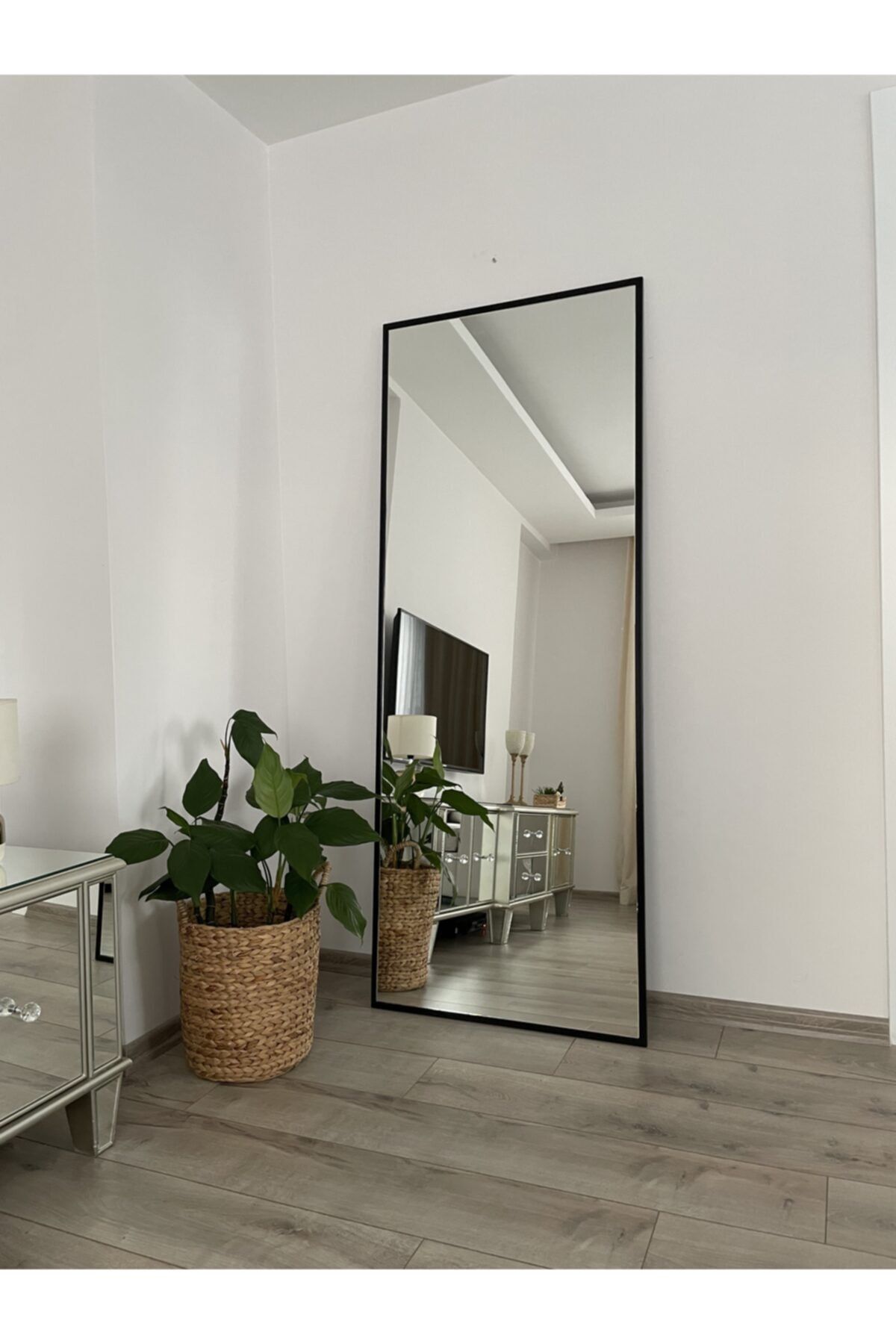 EFFE YAPI DEKOR Siyah Metal Çerçeveli Lüx Boy Aynası 180x70 Cm