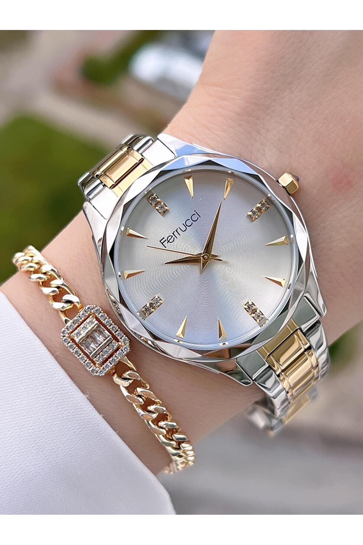 Ferrucci Çelik Kordon 2 Yıl Garantili Yeni Sezon 30 Mt Suya Dayanıklı Kadın Kol Saati Bfc.14215.05