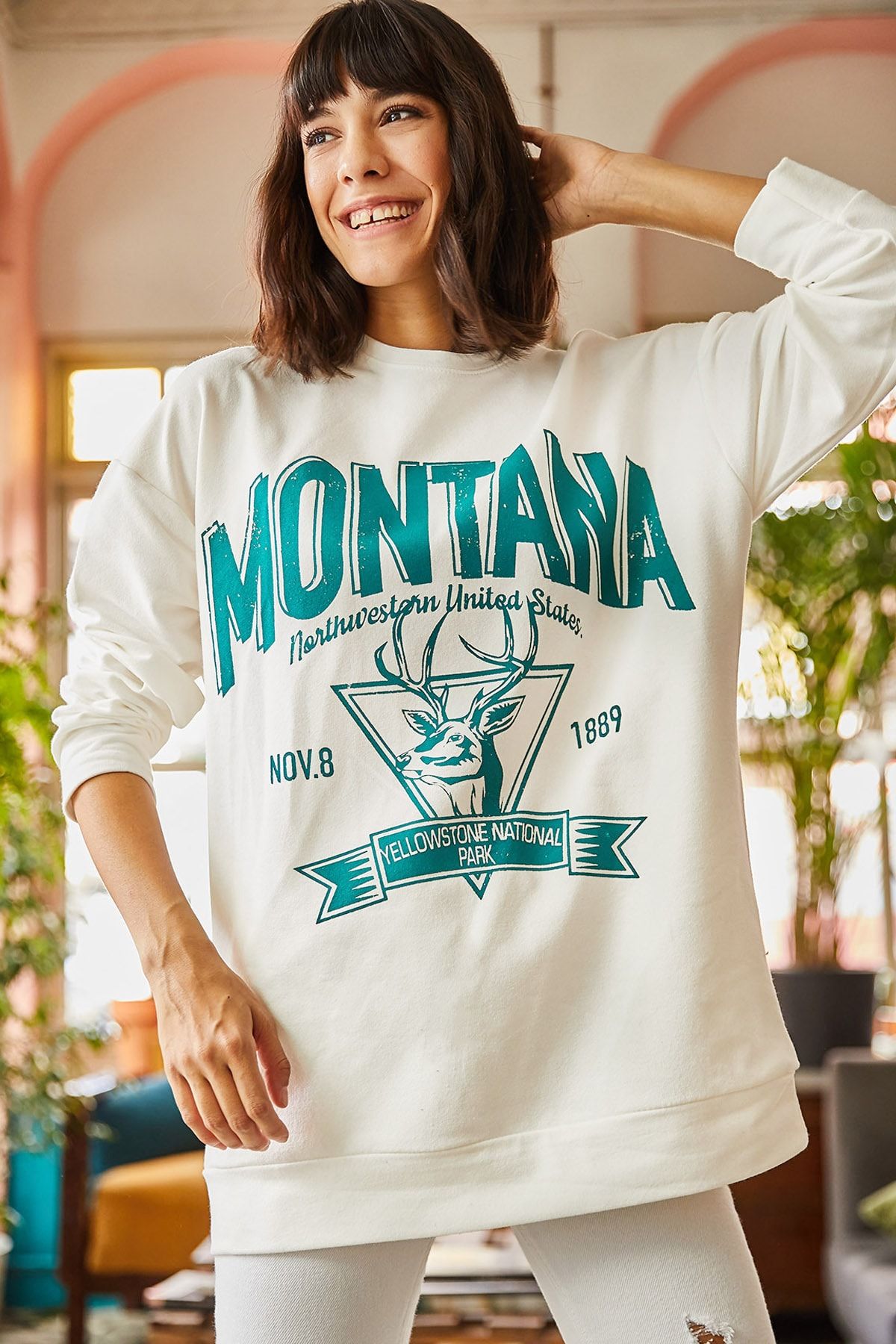 Olalook Kadın Ekru Montana Baskılı Oversize Sweatshirt SWT-19000431
