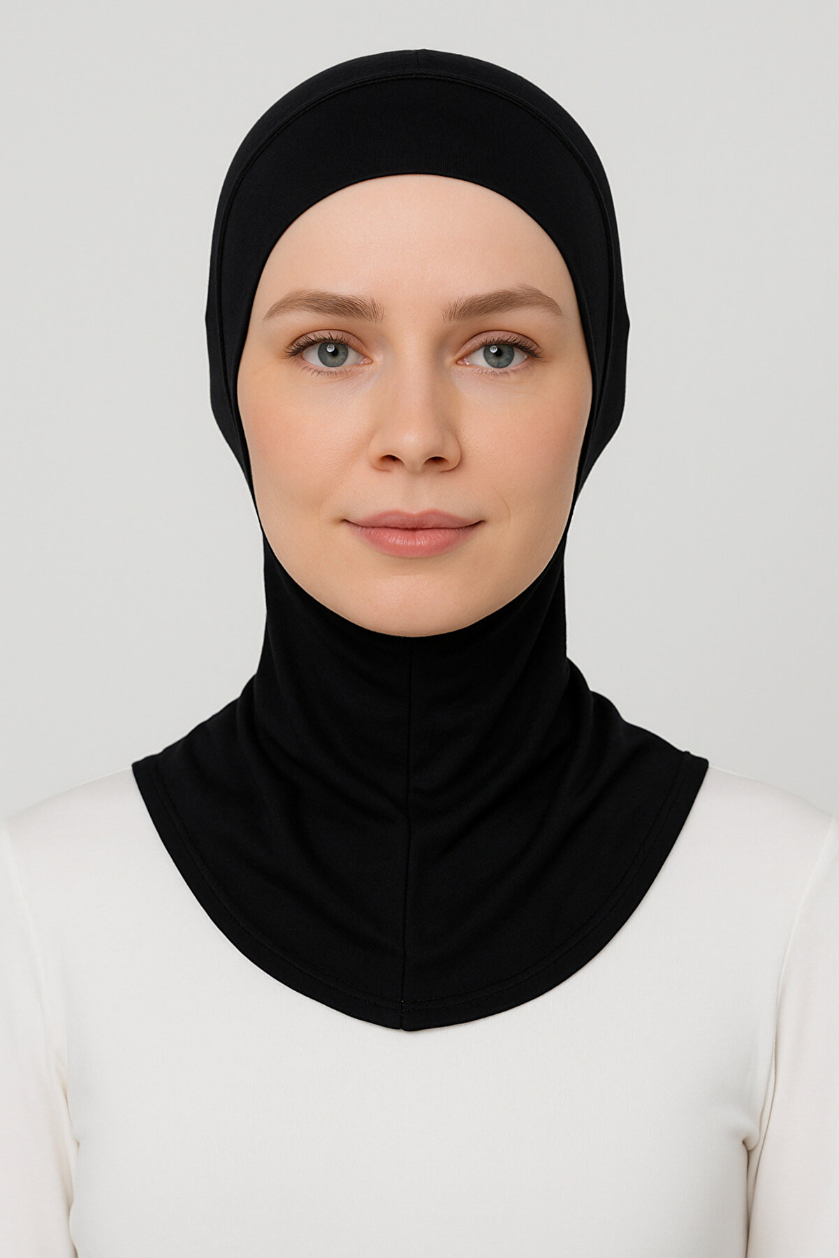 Merve Nayir Kadın Ninja Bone Siyah Sporcu Bone - Pratik Boyunluklu