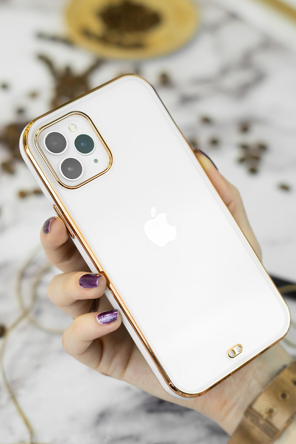 Spoyi Iphone 12 Pro Max Beyaz Gold Kenarlı Liva Telefon Kılıfı