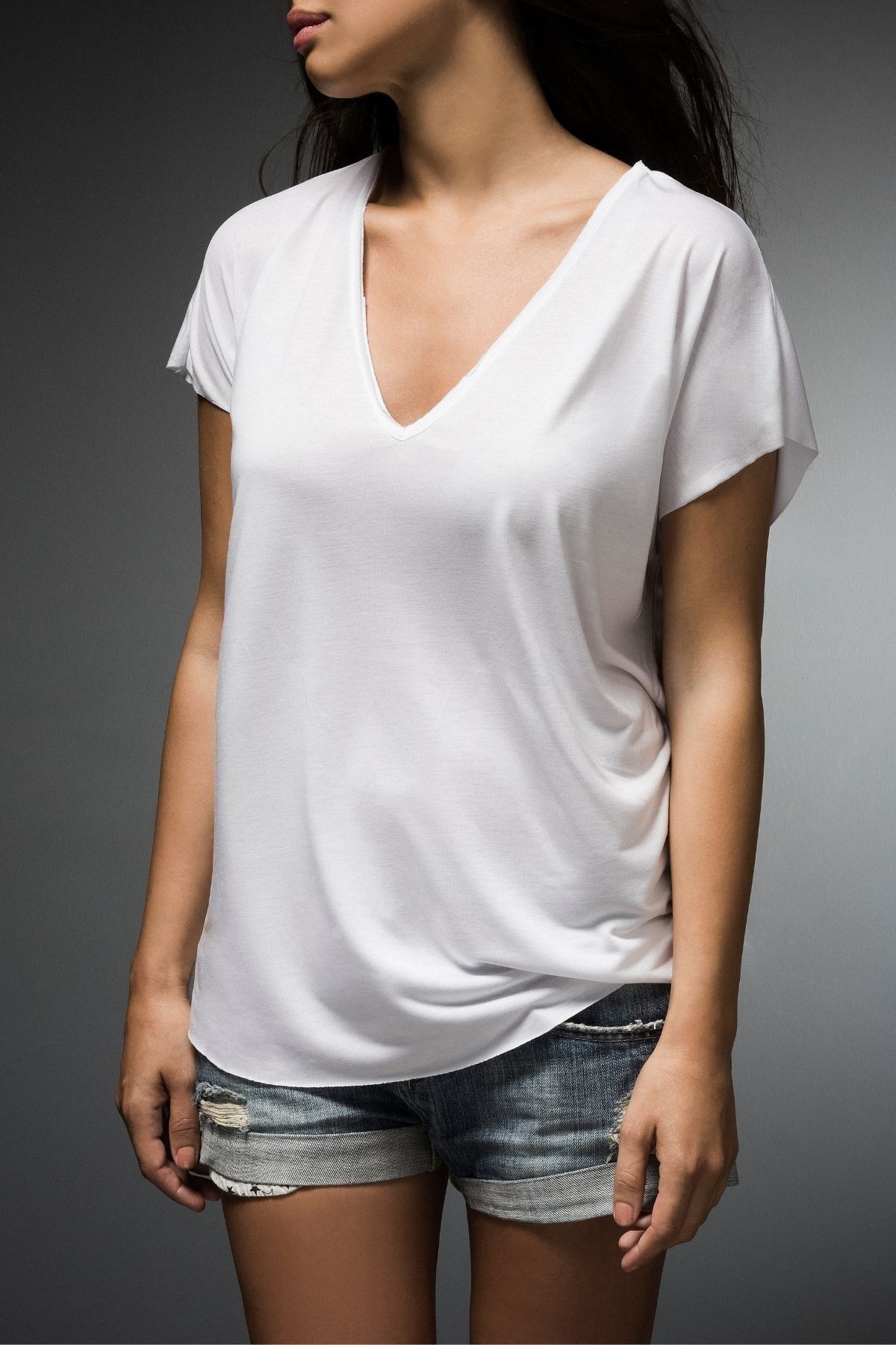 Basic Co Vogue V Yaka Beyaz Basic T-shirt