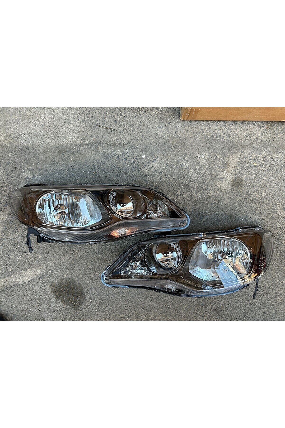 Honda Makyajlı Tip Civic Sağ Sol Far Bronzlu Motorlu 2006-2011