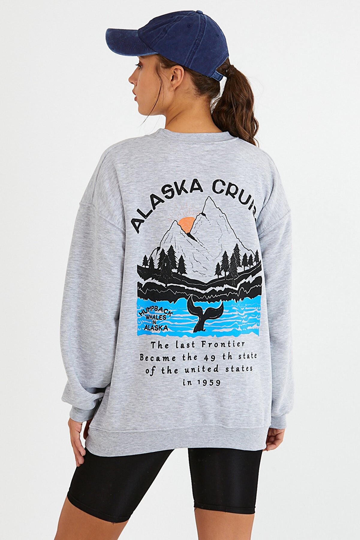 snow basic Alaska Gri Ön Arka Baskılı Oversize Kadın Sweatshirt