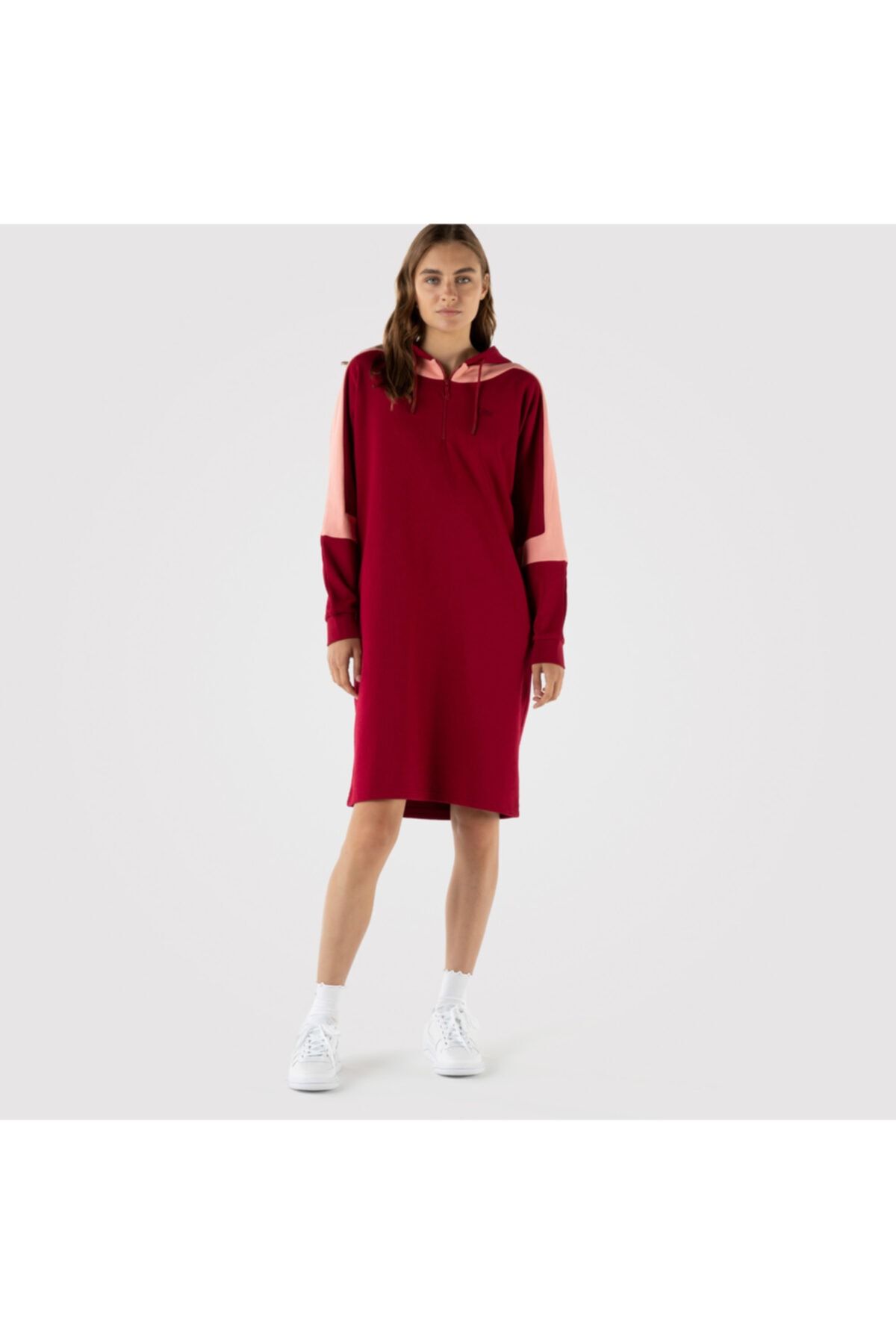 Lacoste Kadın Loose Fit Uzun Kollu Kapüşonlu Renk Bloklu Kırmızı Elbise