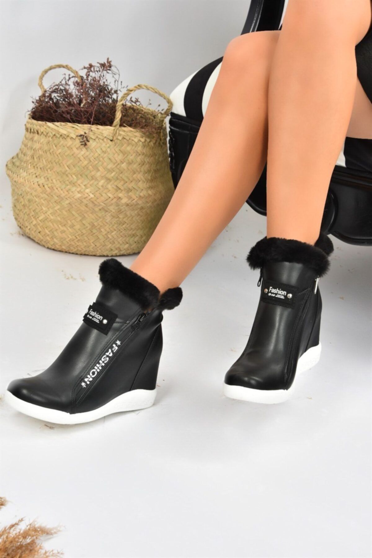 Fox Shoes Siyah Gizli Topuklu Kadın Bot L239610009