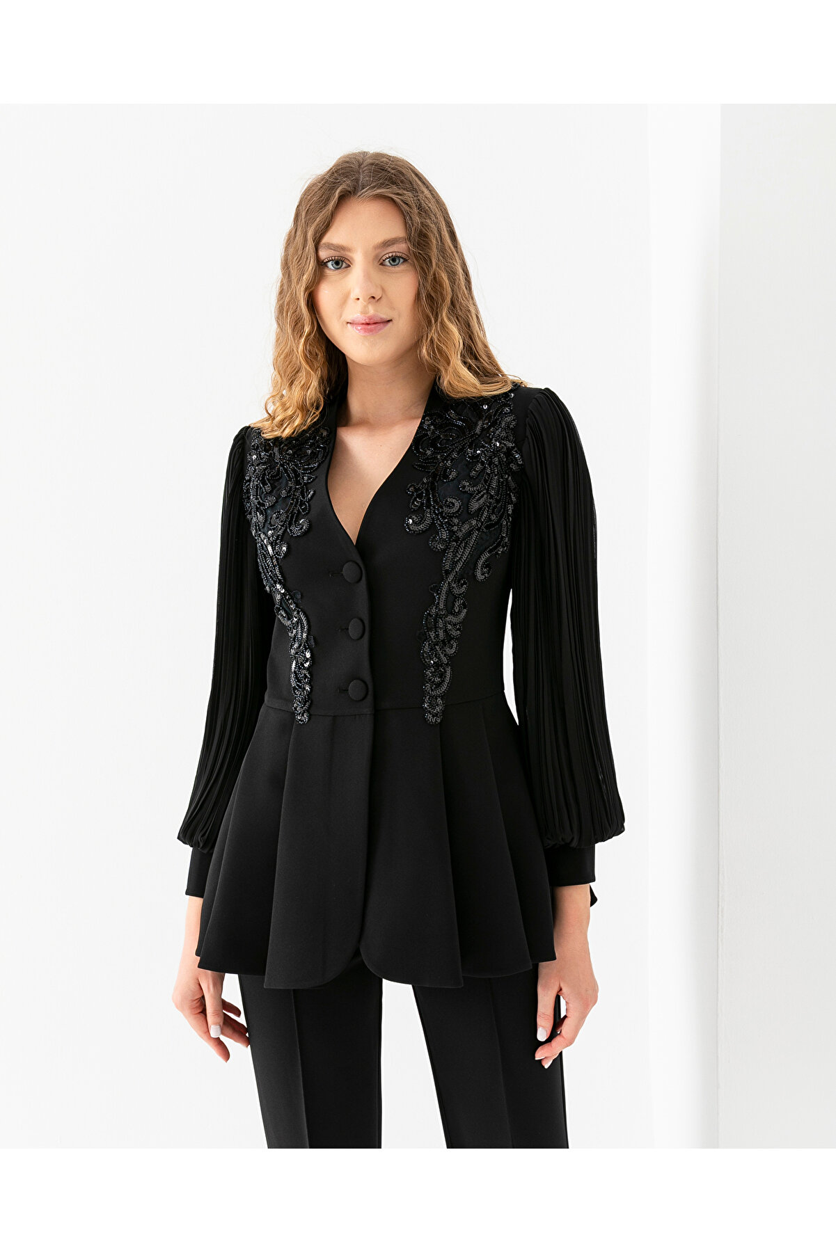 VUNTAL Dantel İşlemeli Volanlı Ceket İkili Takım Elbise - Elegant ve Şık Abiye Çözümü